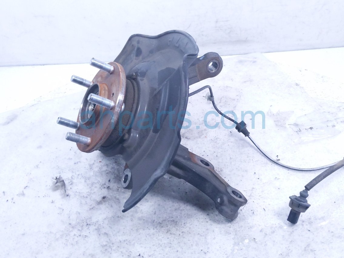 Honda FR/RH SPINDLE KNUCKLE HUB - AWD