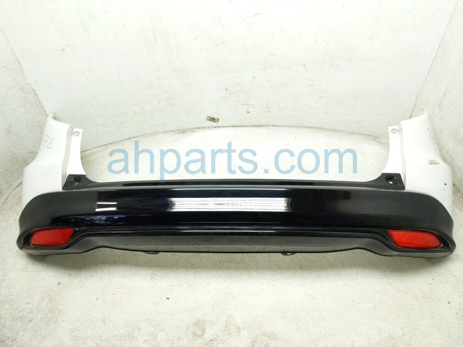 Honda REAR BUMPER COVER - WHITE
