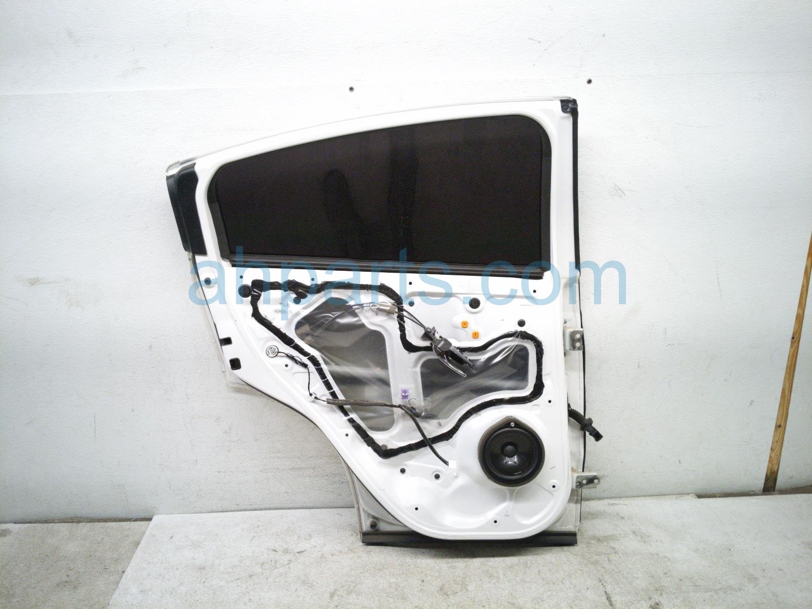 2022 Honda HR V Rear Driver Door White No Inside Trim 67550 T7W A90ZZ Replacement 2022 Honda HR V Rear Driver Door White No Inside Trim 67550 T7W A90ZZ Replacement thumbnail