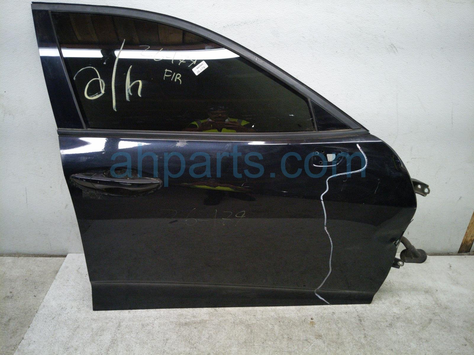 $445 Acura FR/RH DOOR - BLACK - NO MIRROR/TRIM*