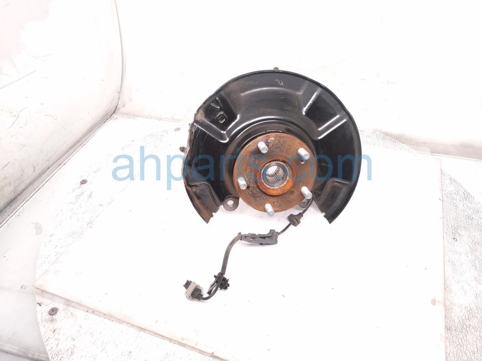 Honda FR/RH SPINDLE KNUCKLE HUB