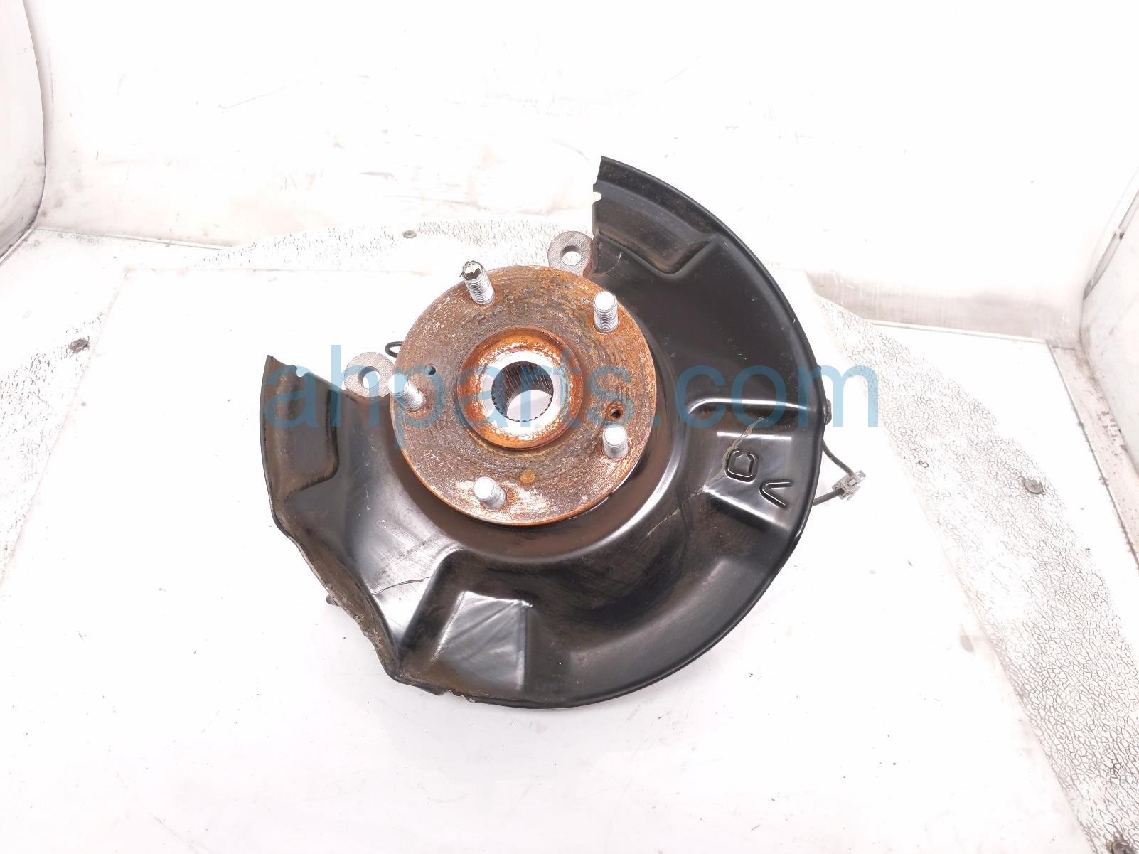 Honda FR/LH SPINDLE KNUCKLE HUB
