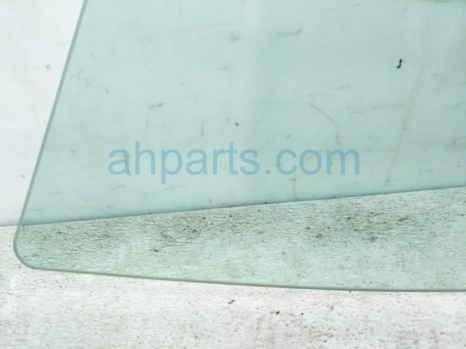 2017 Chevy Malibu Front Passenger Door Glass Window 84283695 Replacement 2017 Chevy Malibu Front Passenger Door Glass Window 84283695 Replacement thumbnail