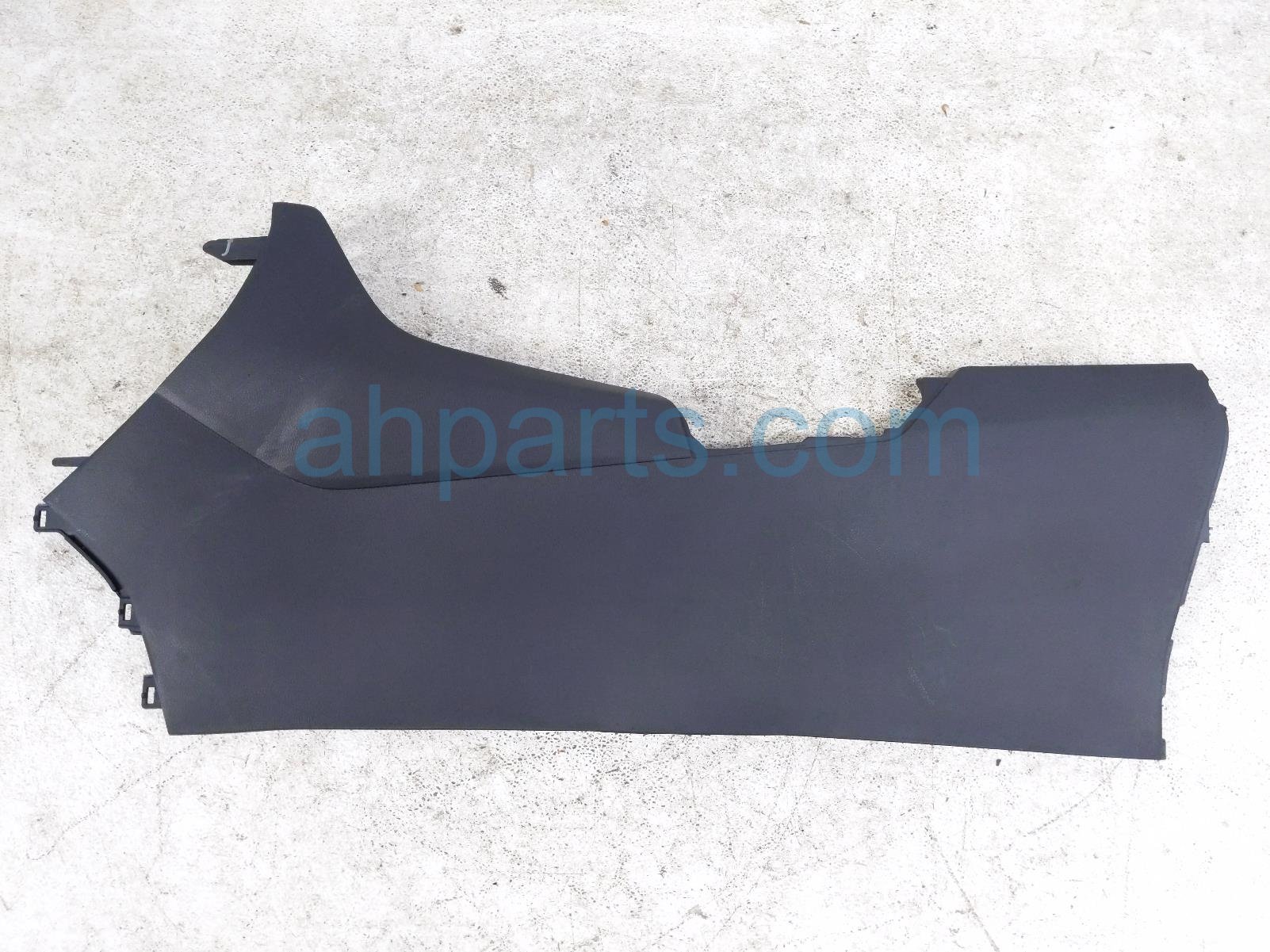 Toyota LH CONSOLE SIDE TRIM PANEL-BLK Toyota LH CONSOLE SIDE TRIM PANEL-BLK