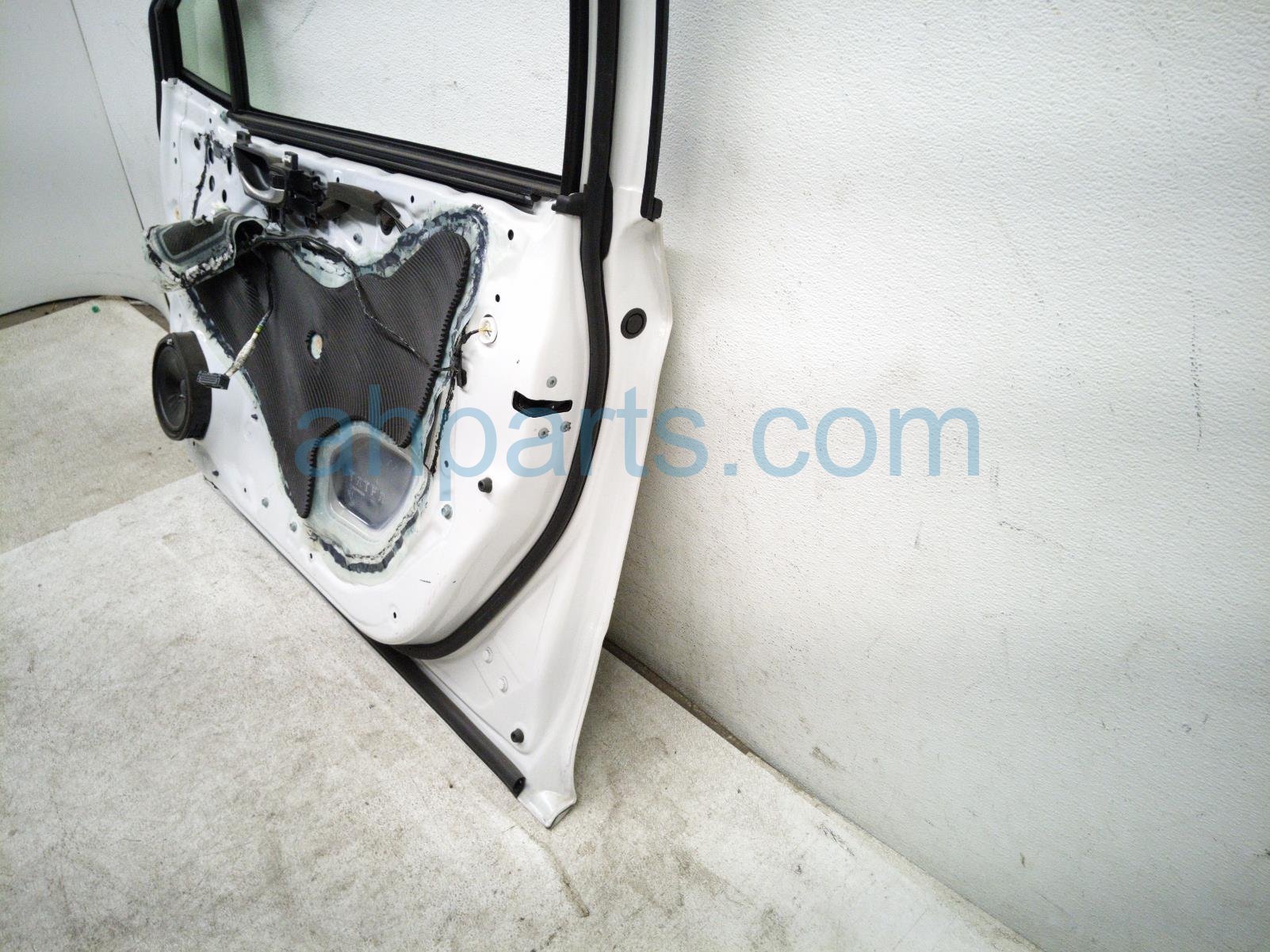2018 Honda Clarity Front Passenger Door White No Inside Trim 67010 TRT A91ZZ Replacement 2018 Honda Clarity Front Passenger Door White No Inside Trim 67010 TRT A91ZZ Replacement thumbnail