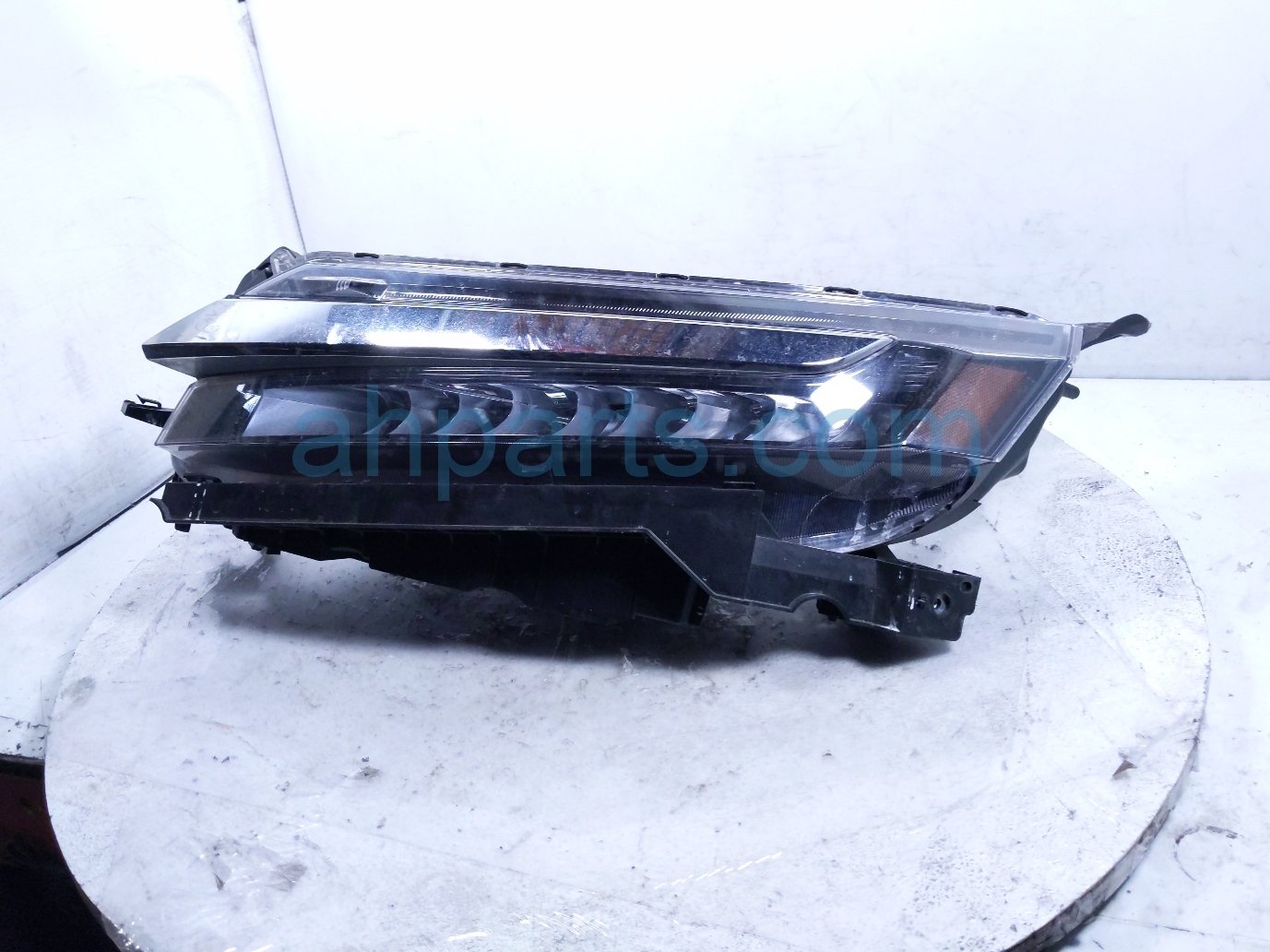 2018 Honda Clarity Headlight Driver Headlamp / Light 33150 TRW A01 Replacement 2018 Honda Clarity Headlight Driver Headlamp / Light 33150 TRW A01 Replacement
