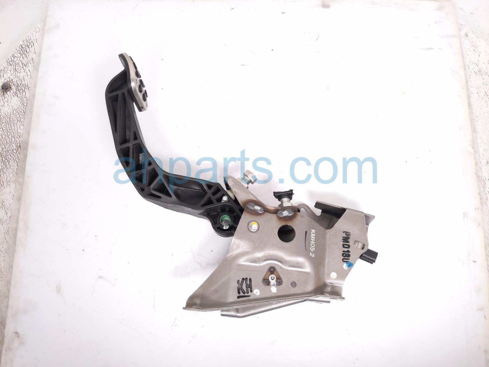 Honda CLUTCH PEDAL ASSY - 2.0T TYPE-R