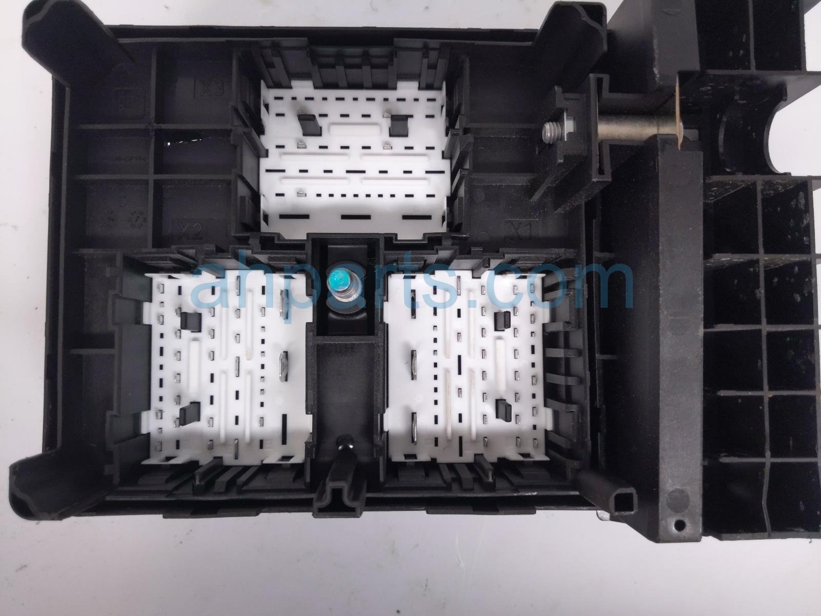 2026 Chevy Equinoxev Battery Pwr Dist Fuse Box 85721125 Replacement 2026 Chevy Equinoxev Battery Pwr Dist Fuse Box 85721125 Replacement thumbnail