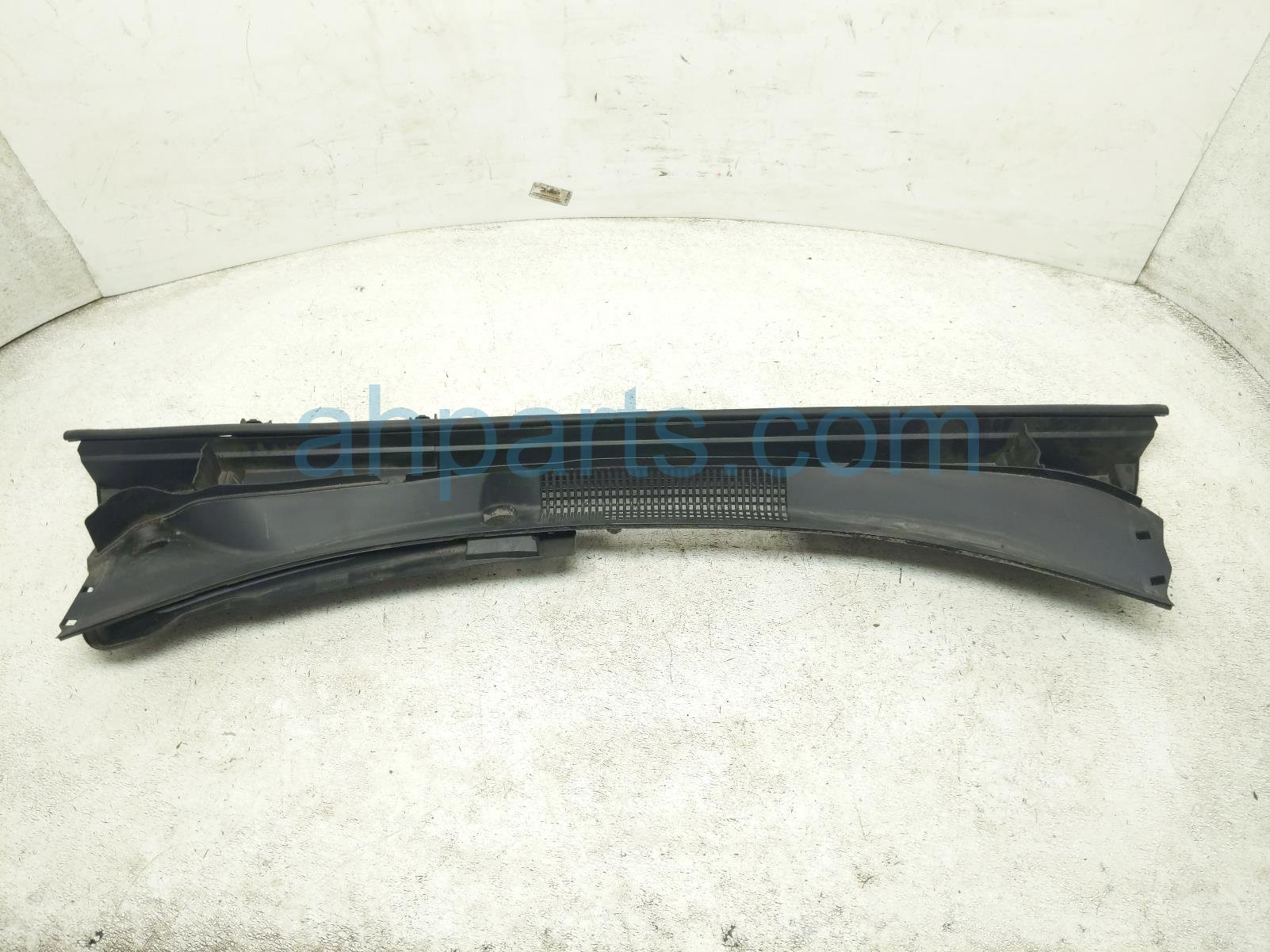 2024 Toyota Rav 4 Cover Windshield Cowl Vent Grille Panel 55708 0R050 Replacement 2024 Toyota Rav 4 Cover Windshield Cowl Vent Grille Panel 55708 0R050 Replacement thumbnail