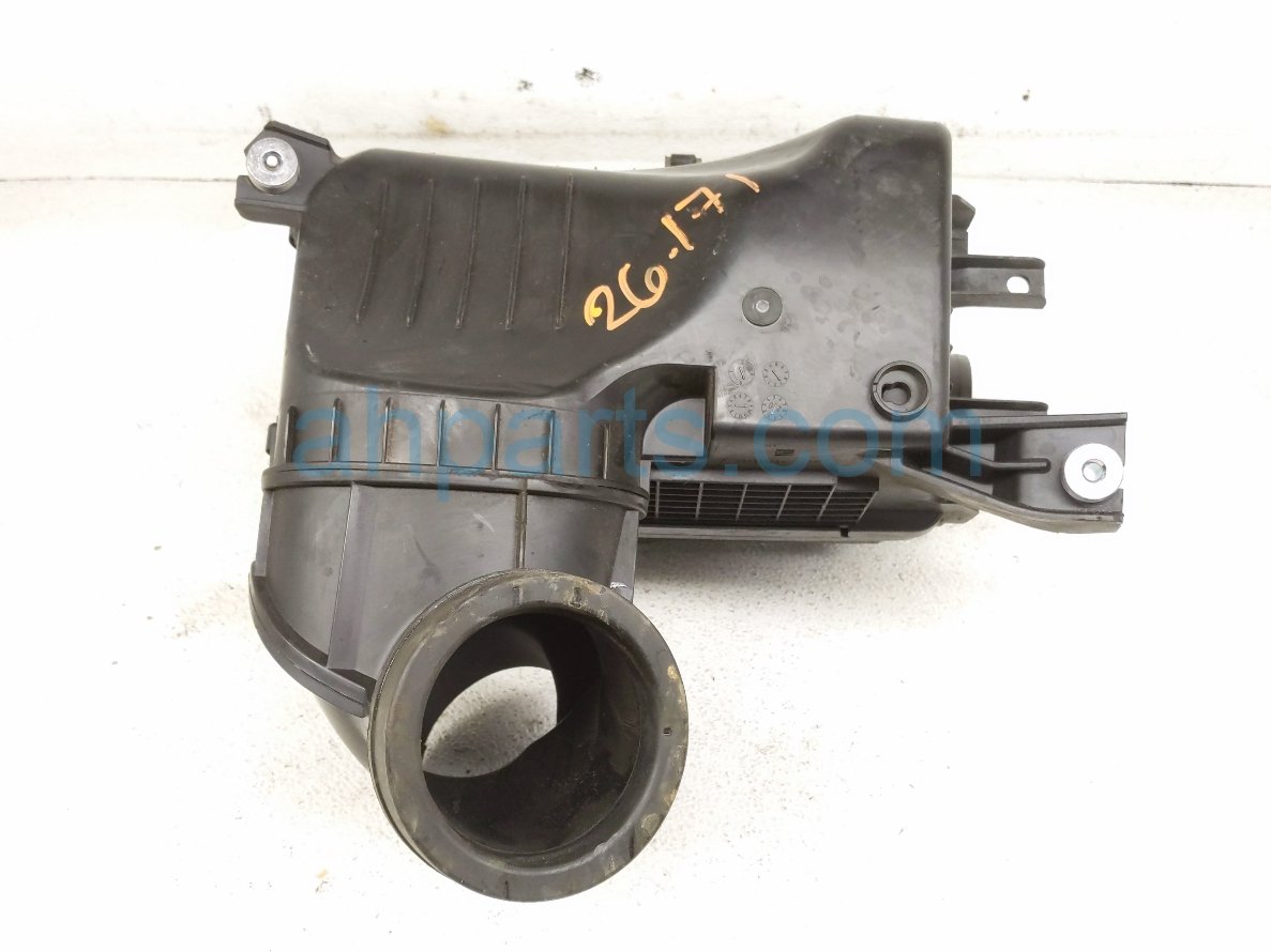 Honda AIR CLEANER INTAKE BOX W/MAF