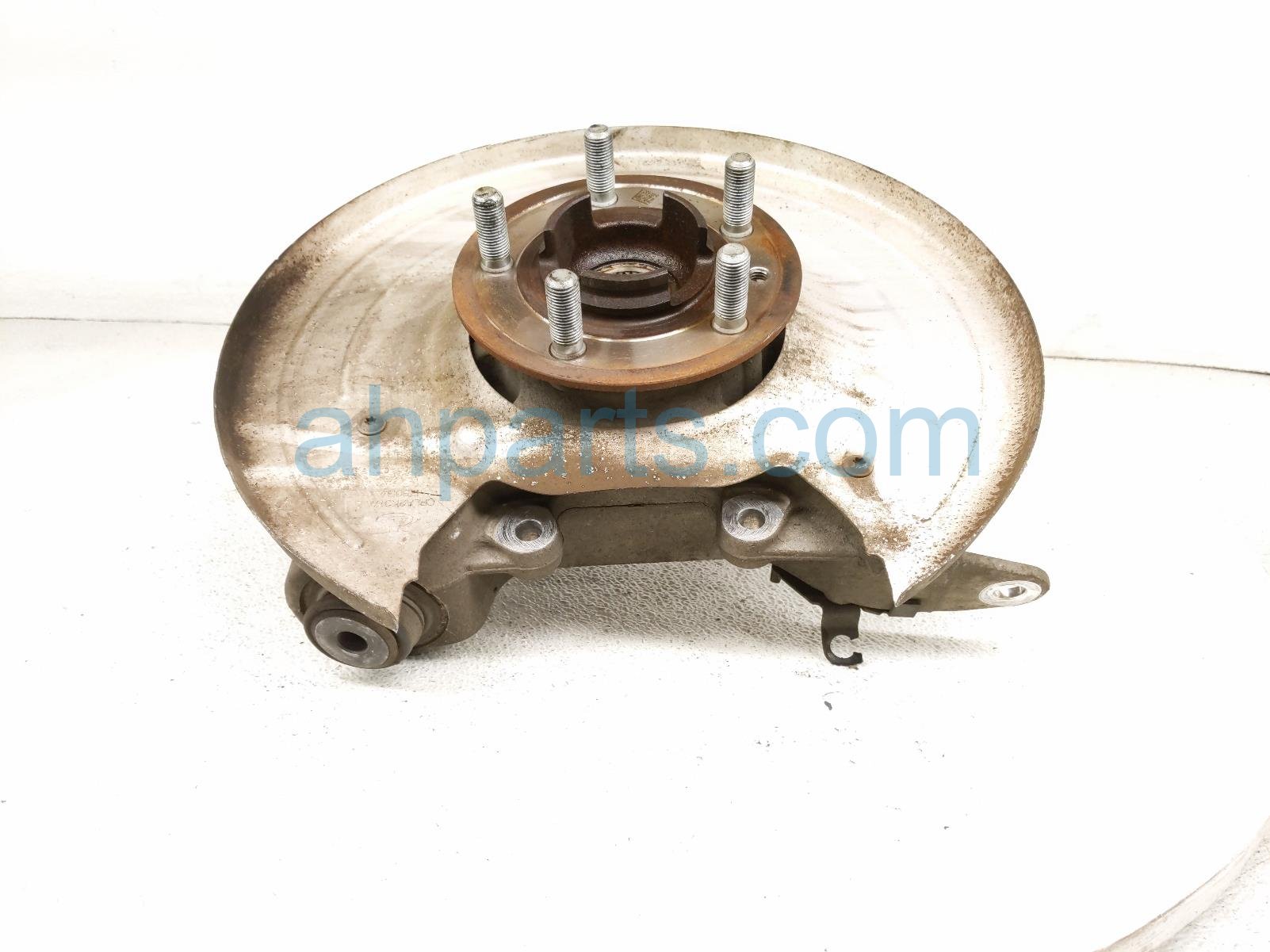 2020 Land Rover Range Rover Sport Axle Stub Rear Driver Spindle Knuckle Hub Awd LR142579 Replacement 2020 Land Rover Range Rover Sport Axle Stub Rear Driver Spindle Knuckle Hub Awd LR142579 Replacement thumbnail
