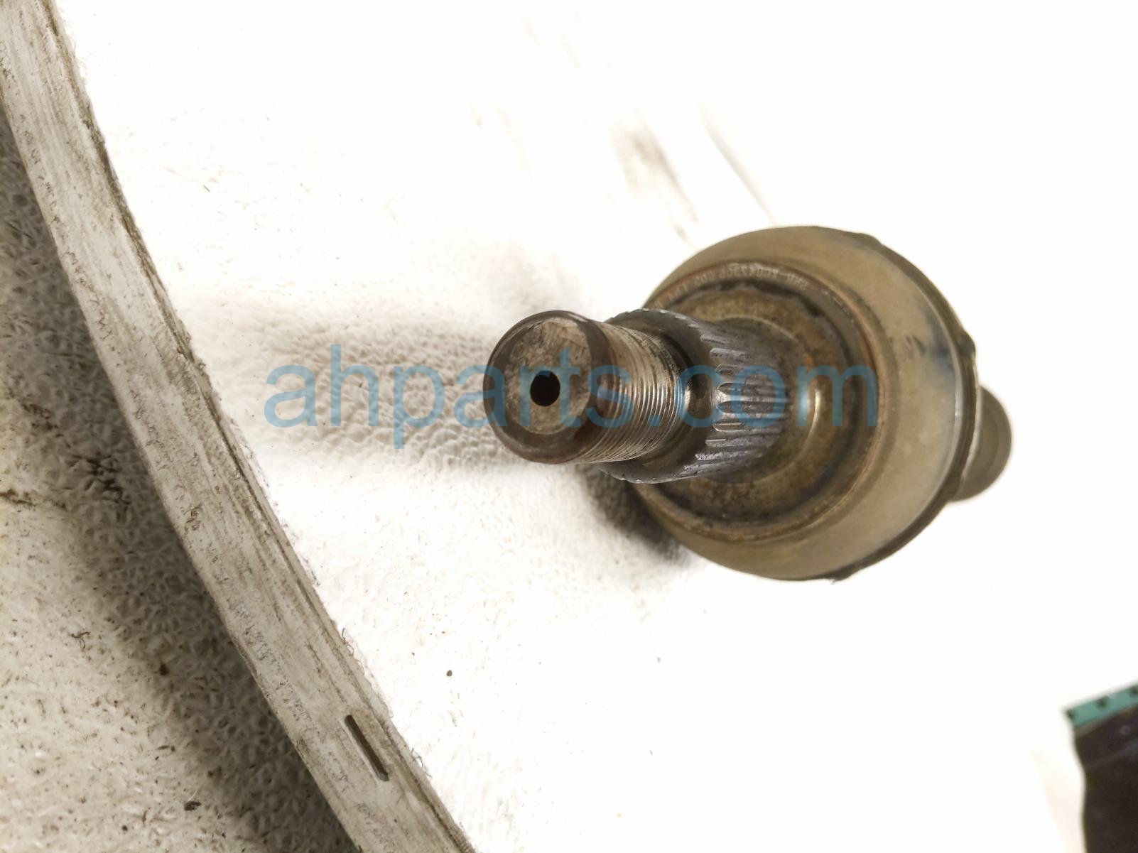2020 Land Rover Range Rover Sport Rear Driver Cv Axle Drive Shaft LR161703 Replacement 2020 Land Rover Range Rover Sport Rear Driver Cv Axle Drive Shaft LR161703 Replacement thumbnail