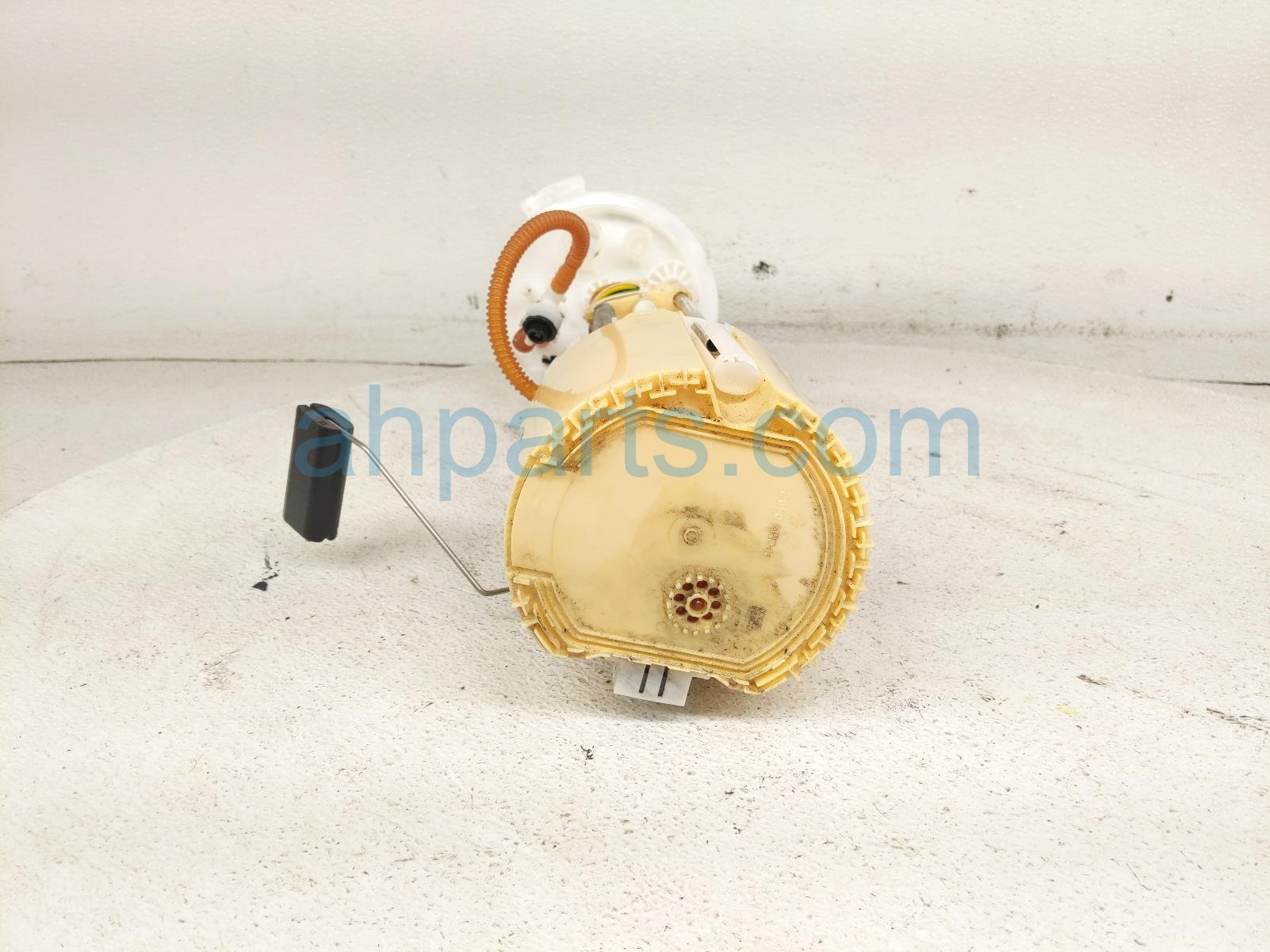 2020 Land Rover Range Rover Sport Gas / Fuel Pump (tank Mounted) LR101793 Replacement 2020 Land Rover Range Rover Sport Gas / Fuel Pump (tank Mounted) LR101793 Replacement thumbnail