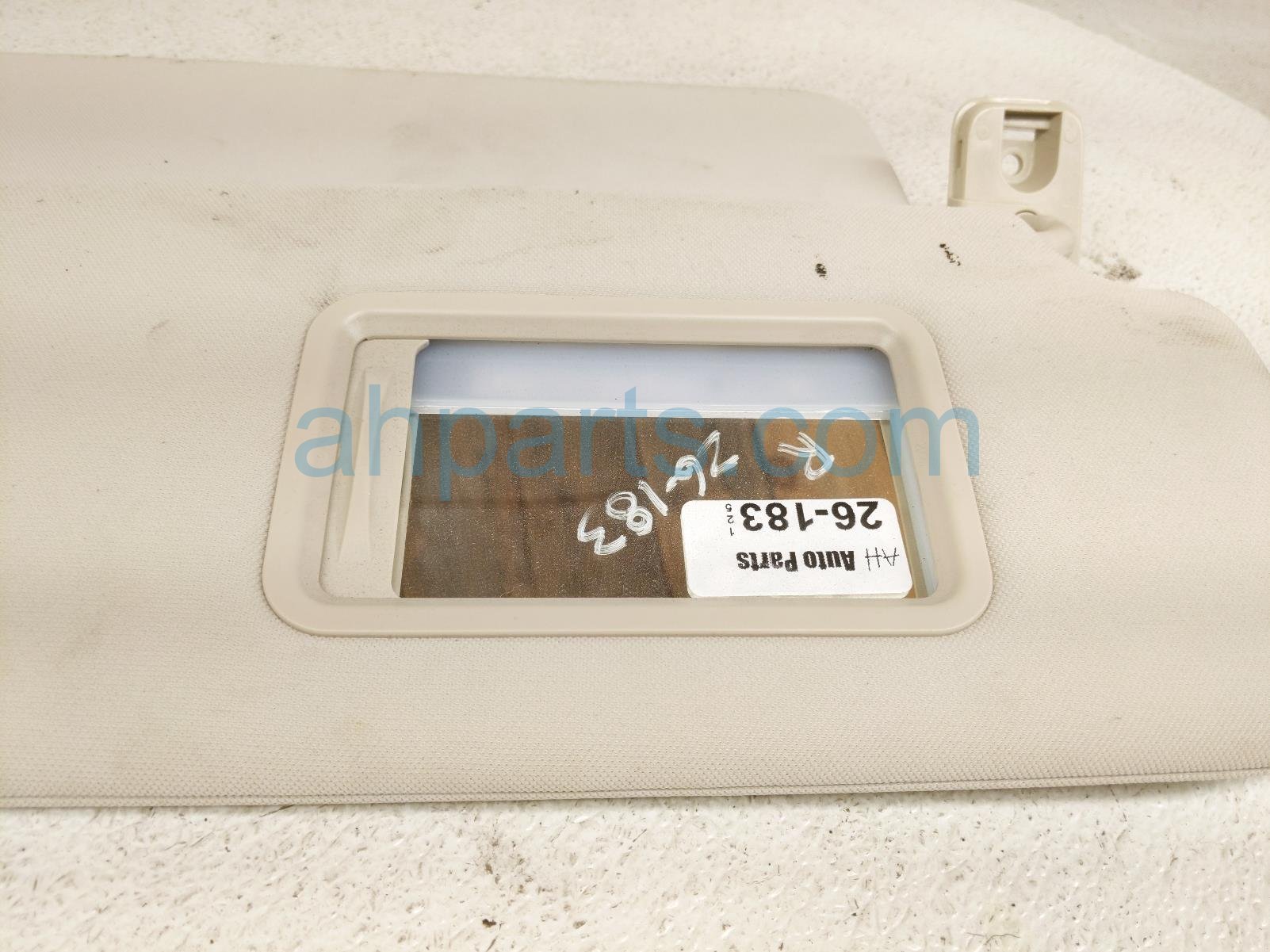 2020 Land Rover Range Rover Sport Passenger Sun Visor Ivory LR162823 Replacement 2020 Land Rover Range Rover Sport Passenger Sun Visor Ivory LR162823 Replacement thumbnail