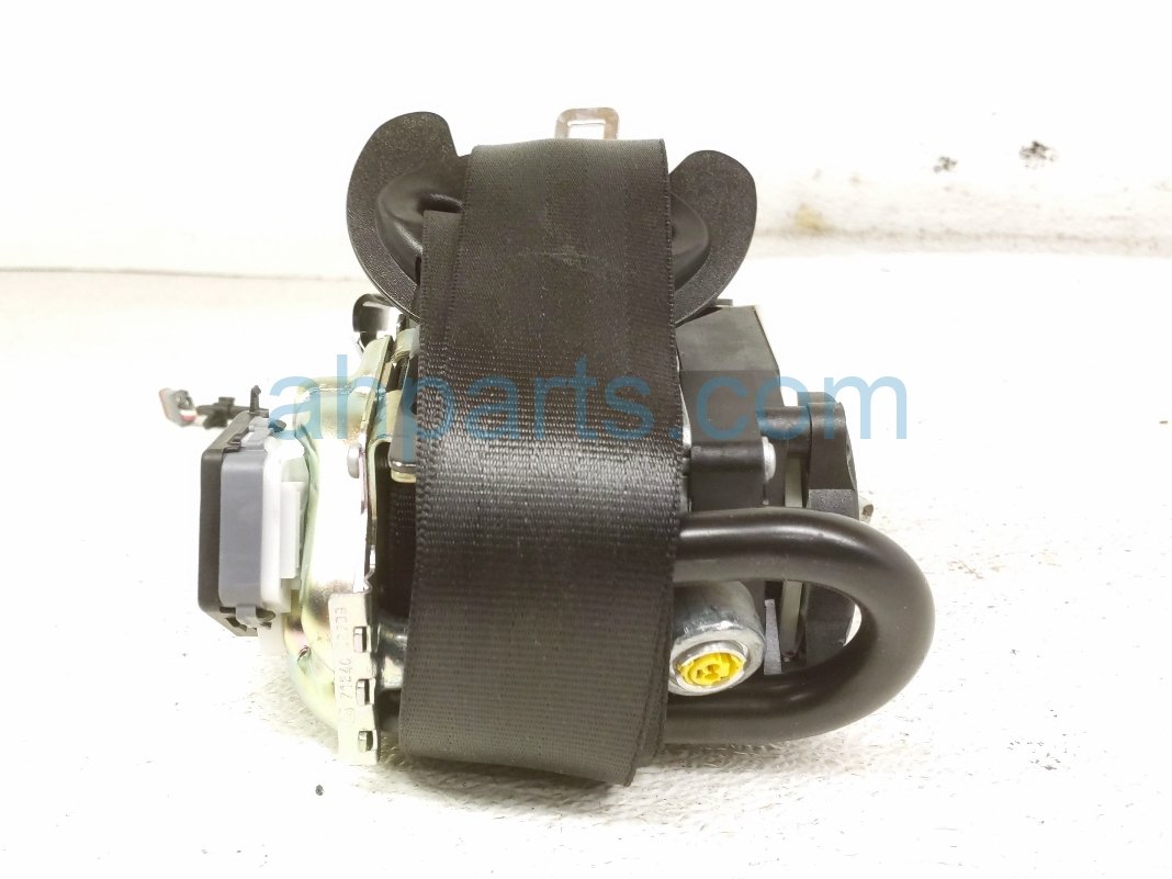 2020 Land Rover Range Rover Sport Front Passenger Seat Belt Black LR104688 Replacement 2020 Land Rover Range Rover Sport Front Passenger Seat Belt Black LR104688 Replacement thumbnail