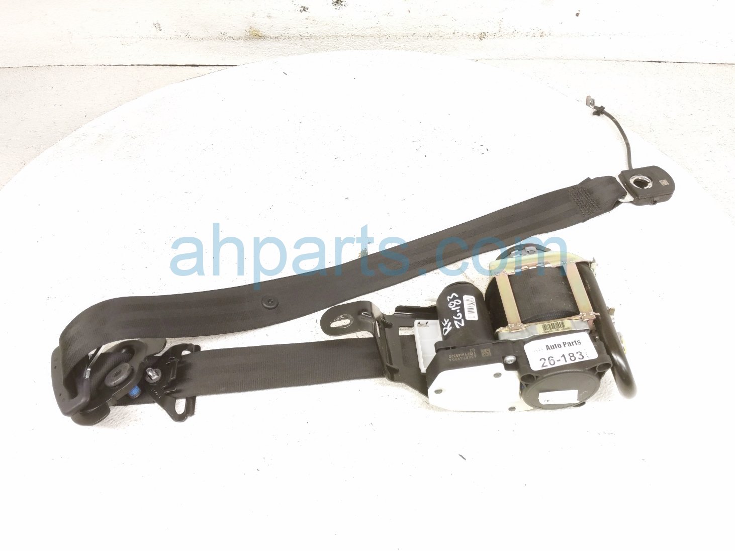 2020 Land Rover Range Rover Sport Front Passenger Seat Belt Black LR104688 Replacement 2020 Land Rover Range Rover Sport Front Passenger Seat Belt Black LR104688 Replacement thumbnail