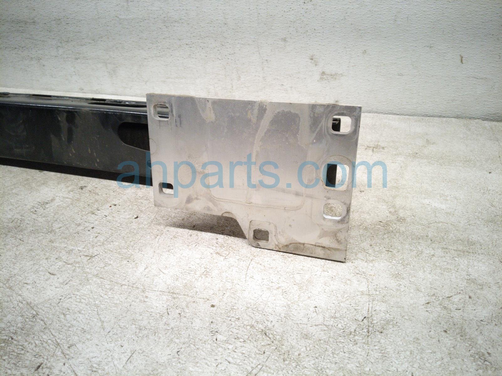 2020 Land Rover Range Rover Sport Beam Rear Bumper Reinforcement Bar LR116875 Replacement 2020 Land Rover Range Rover Sport Beam Rear Bumper Reinforcement Bar LR116875 Replacement thumbnail