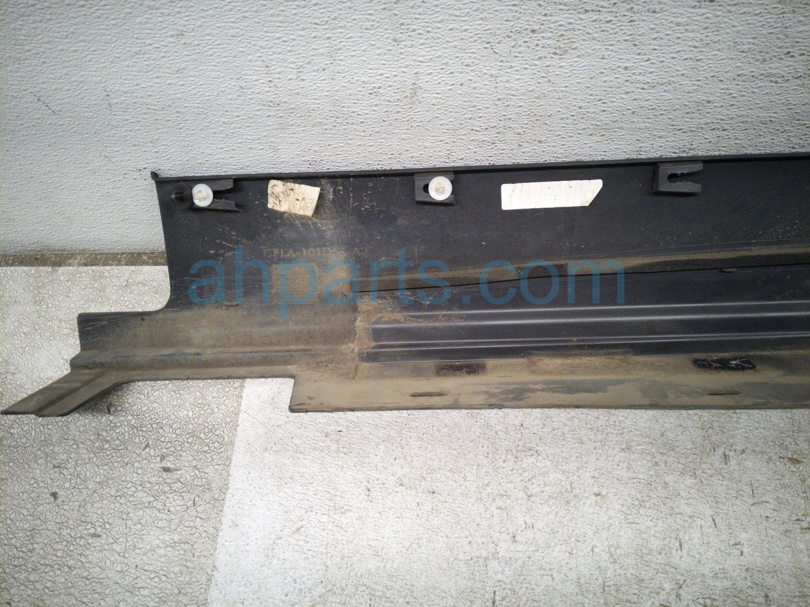 2020 Land Rover Range Rover Sport Rocker Trim Passenger Side Skirt / Molding Black LR037825 Replacement 2020 Land Rover Range Rover Sport Rocker Trim Passenger Side Skirt / Molding Black LR037825 Replacement thumbnail