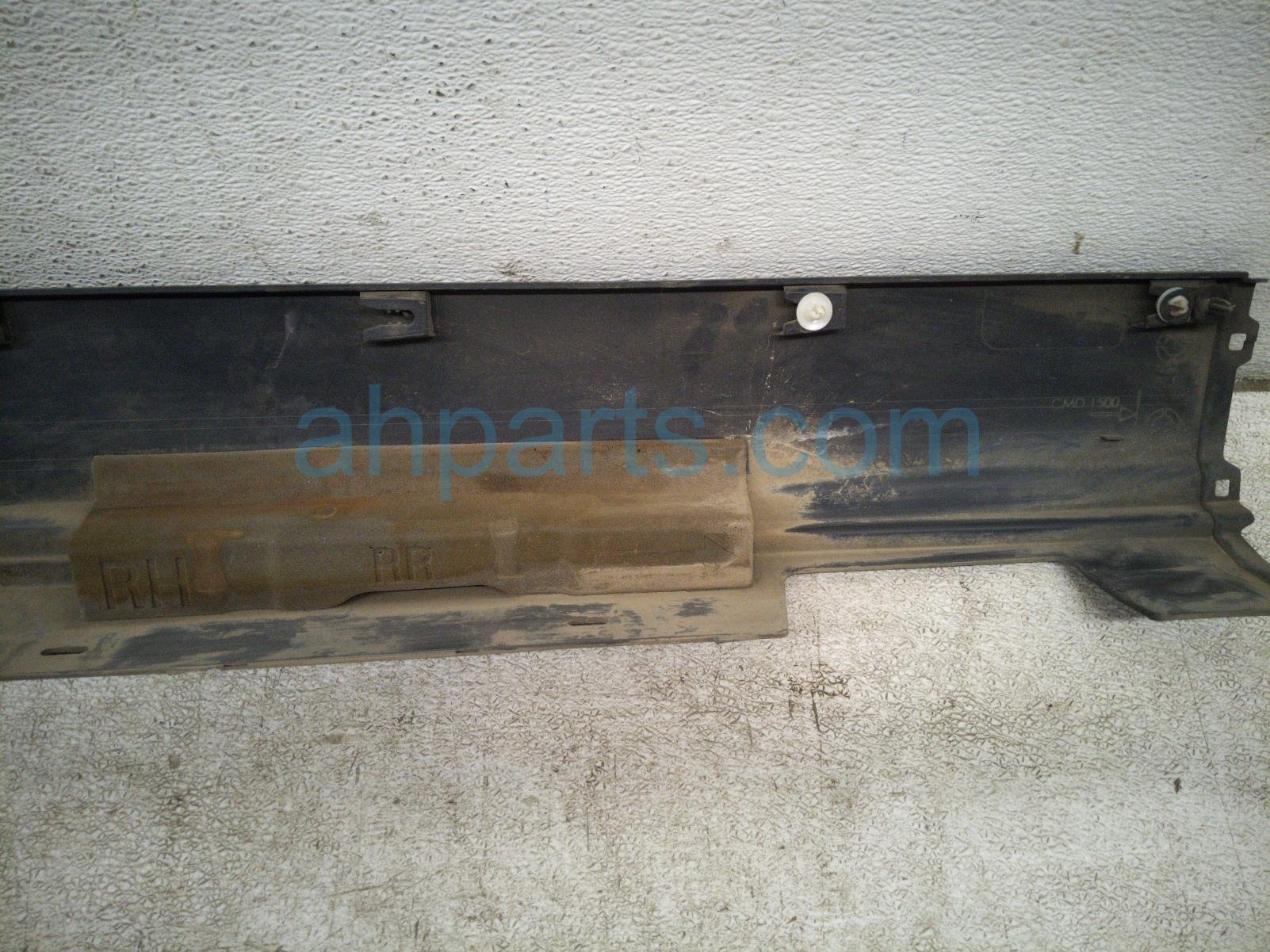 2020 Land Rover Range Rover Sport Rocker Trim Passenger Side Skirt / Molding Black LR037825 Replacement 2020 Land Rover Range Rover Sport Rocker Trim Passenger Side Skirt / Molding Black LR037825 Replacement thumbnail