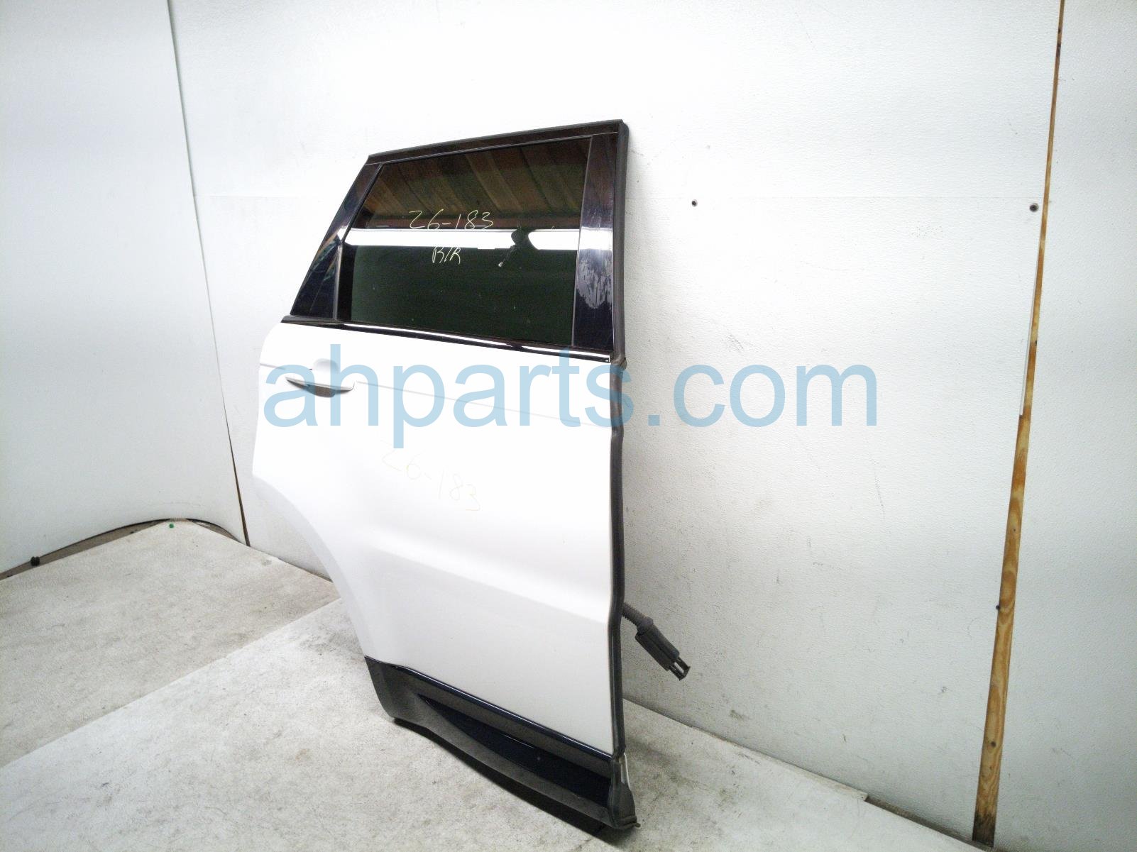 2020 Land Rover Range Rover Sport Rear Passenger Door White No Inside Trim LR044228 Replacement 2020 Land Rover Range Rover Sport Rear Passenger Door White No Inside Trim LR044228 Replacement thumbnail