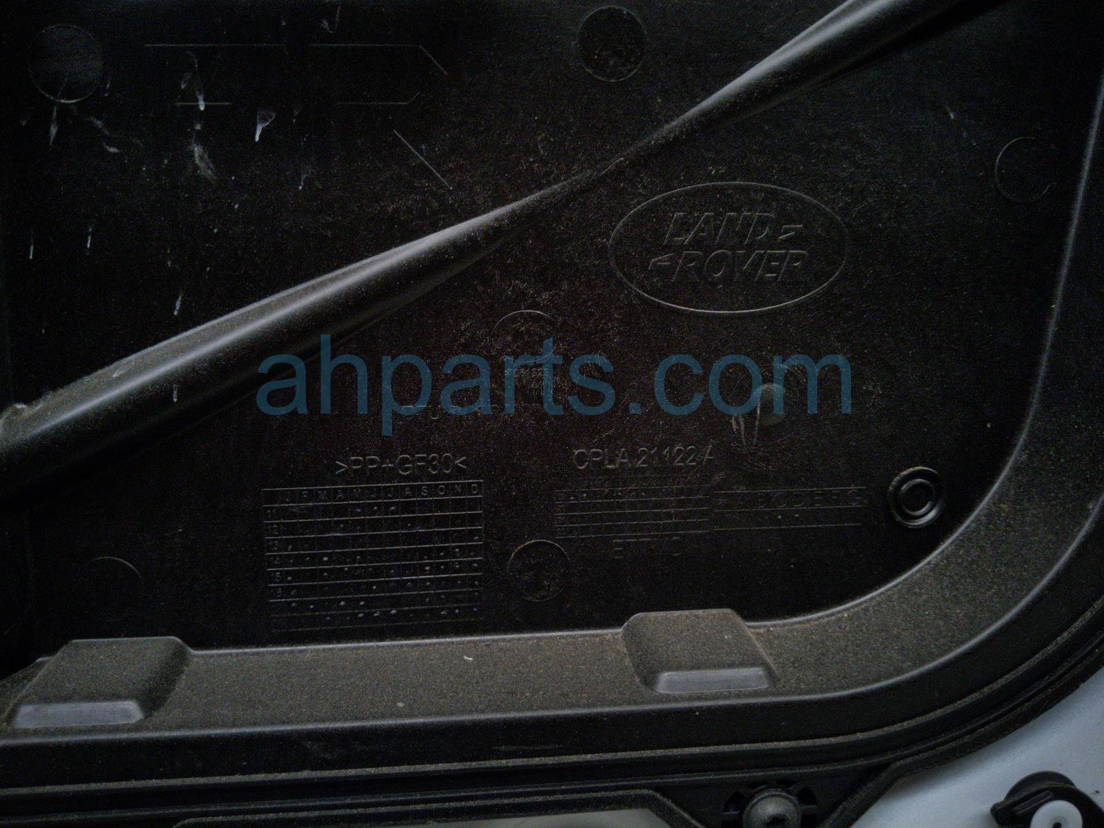 2020 Land Rover Range Rover Sport Front Passenger Door White No Mirror/trim* LR044226 Replacement 2020 Land Rover Range Rover Sport Front Passenger Door White No Mirror/trim* LR044226 Replacement thumbnail