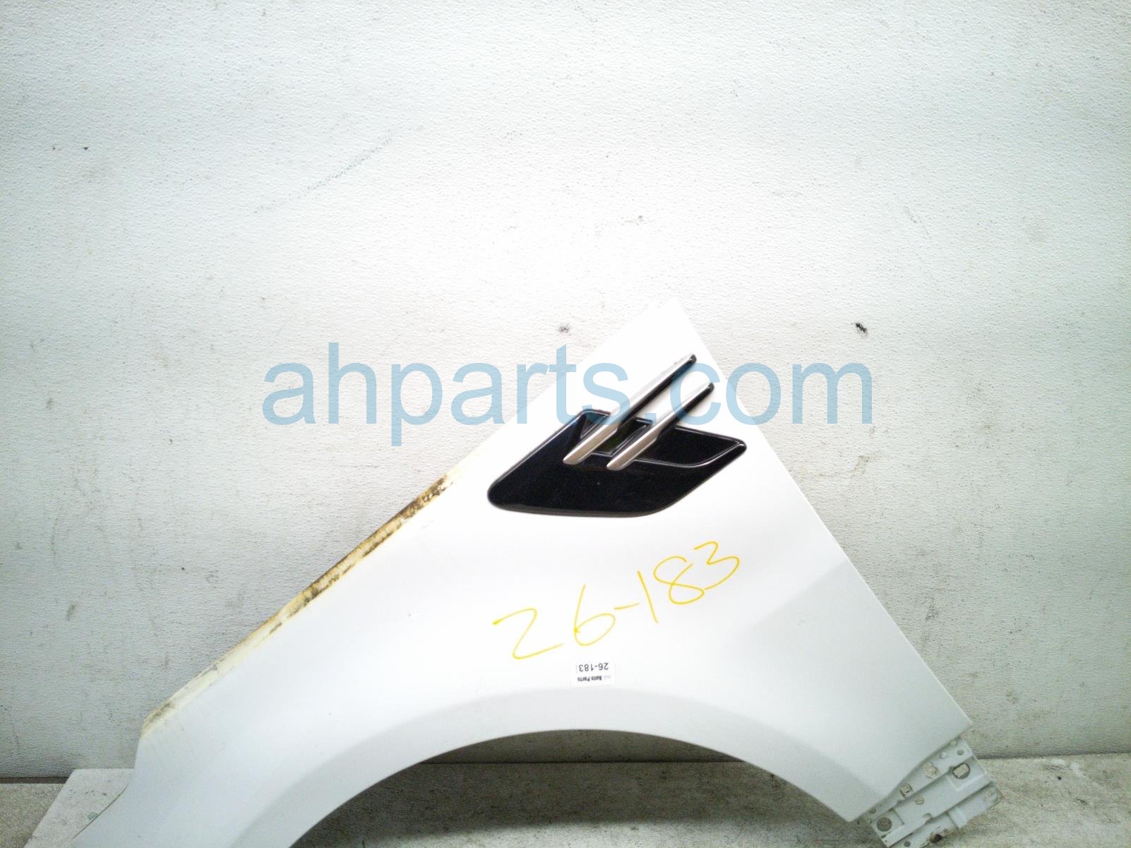 2020 Land Rover Range Rover Sport Front Driver Fender White *charred LR100545 Replacement 2020 Land Rover Range Rover Sport Front Driver Fender White *charred LR100545 Replacement thumbnail