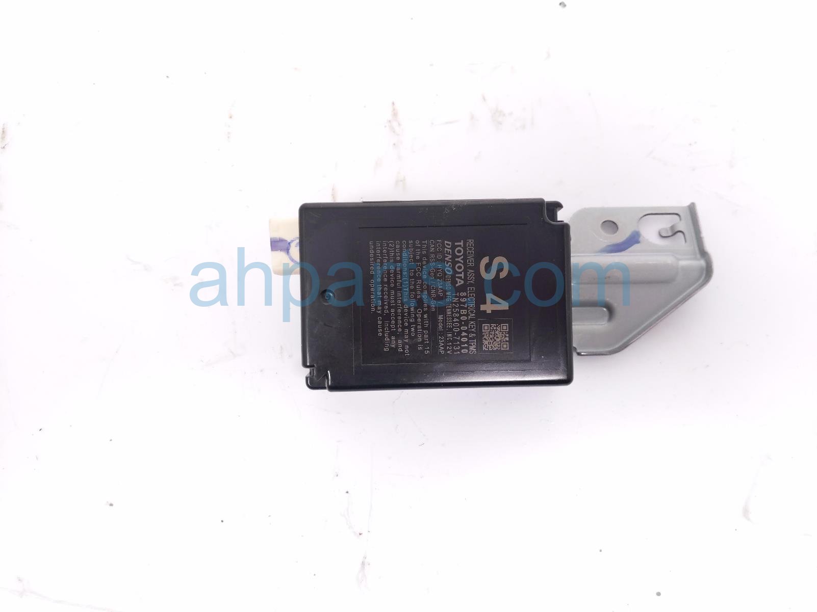 Toyota KEYS & TPMS RECEIVER - RR/LH