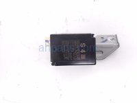 Toyota KEYS & TPMS RECEIVER - RR/LH Toyota KEYS & TPMS RECEIVER - RR/LH