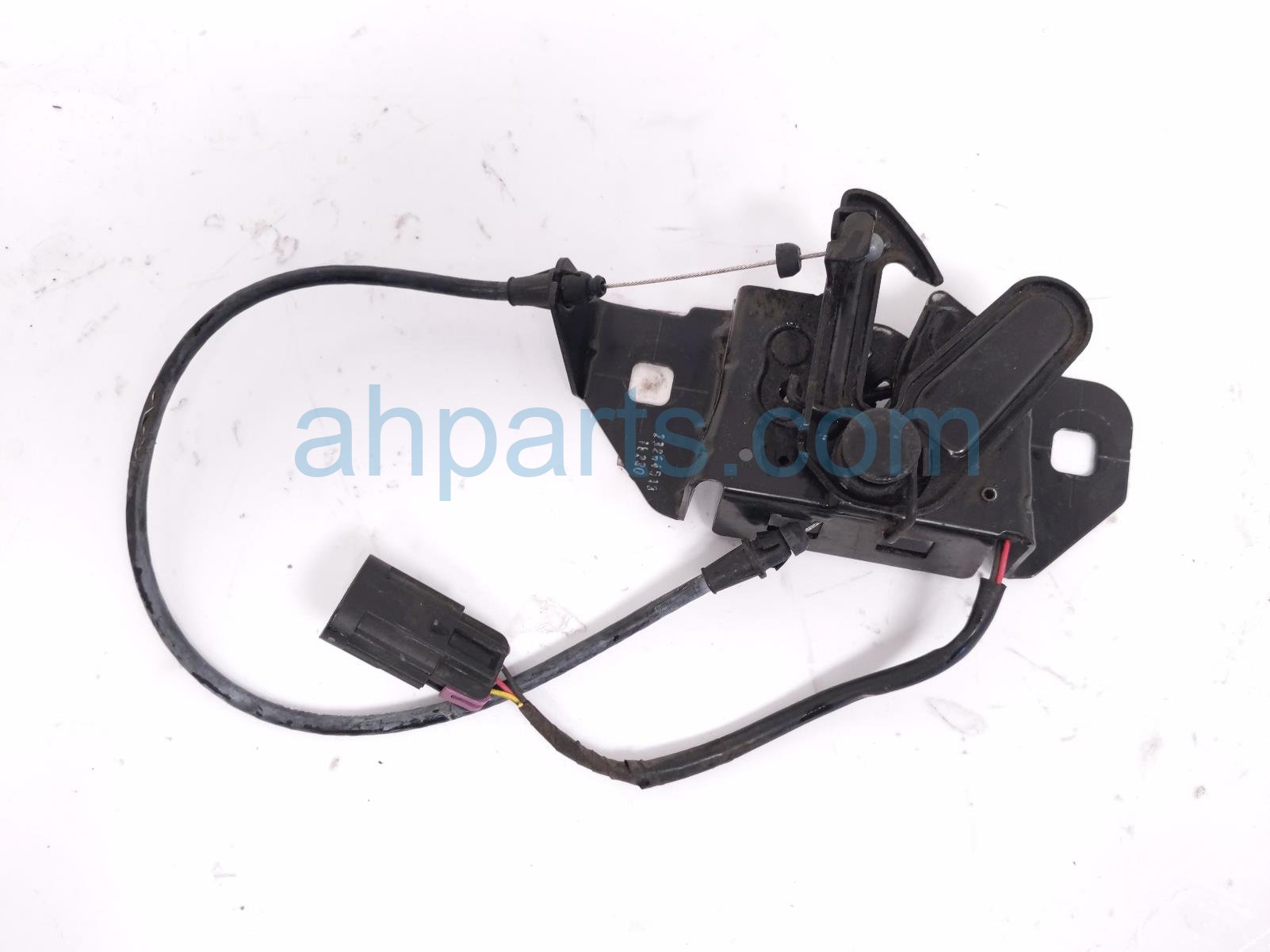 2017 Chevy Malibu Driver Hood Lock / Latch Assy 51 23 7 468 347 Replacement 2017 Chevy Malibu Driver Hood Lock / Latch Assy 51 23 7 468 347 Replacement thumbnail
