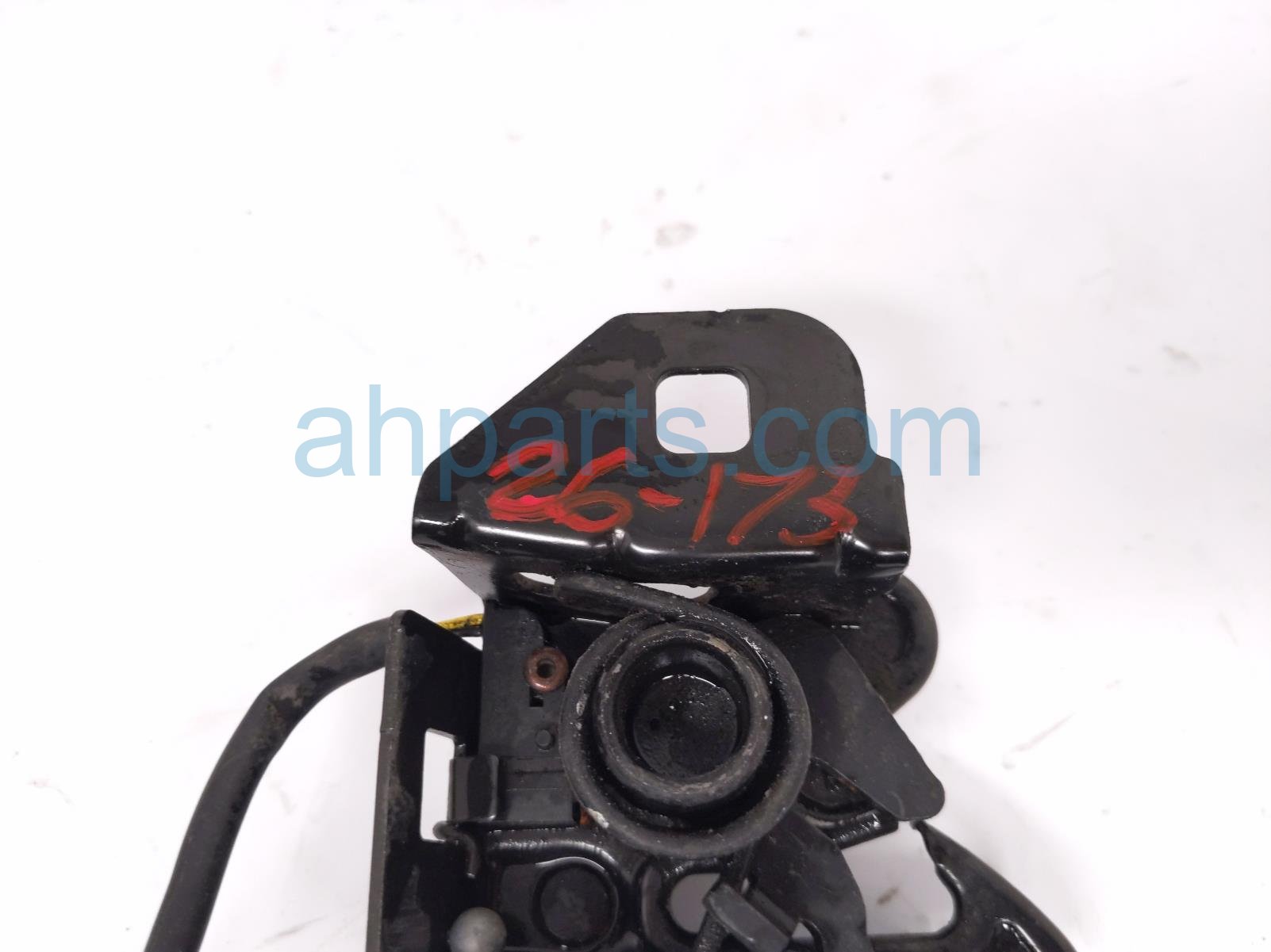 2017 Chevy Malibu Driver Hood Lock / Latch Assy 51 23 7 468 347 Replacement 2017 Chevy Malibu Driver Hood Lock / Latch Assy 51 23 7 468 347 Replacement thumbnail