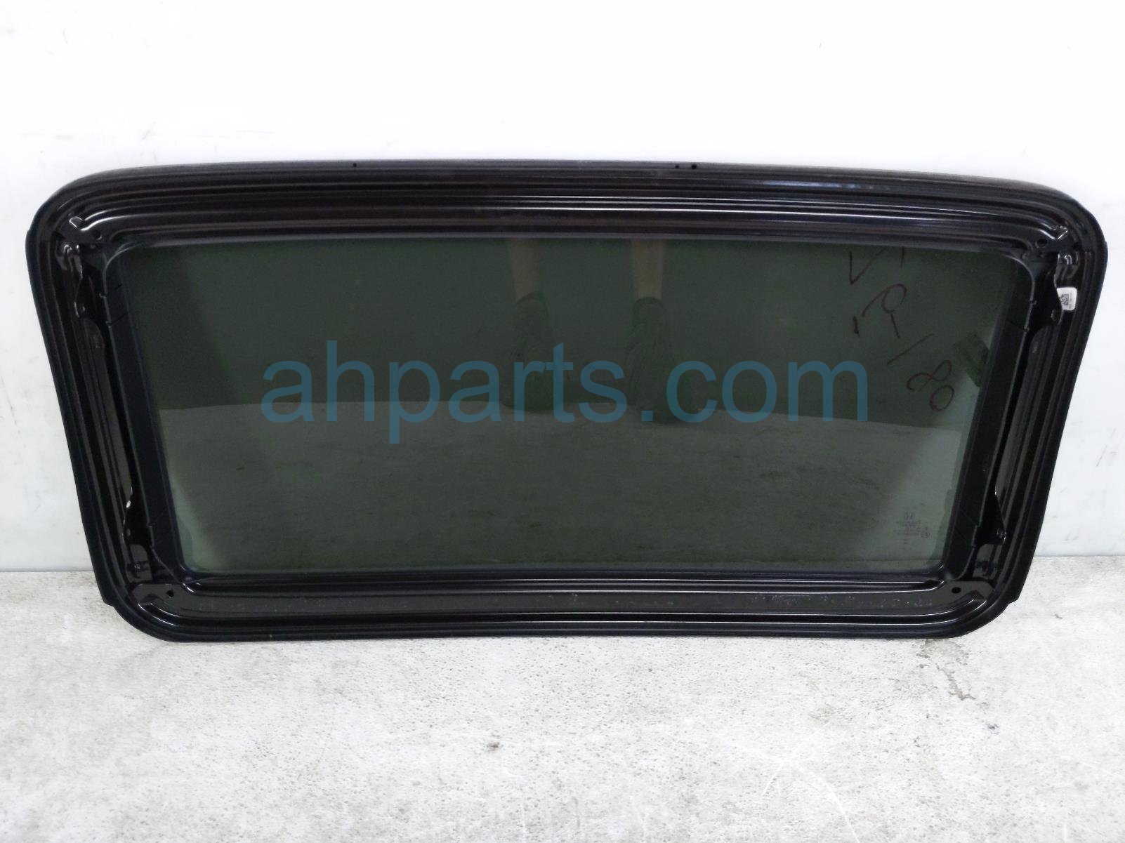 2023 Honda Accord Sunroof / Sun Roof Glass Window 70200 TVA A02 Replacement 2023 Honda Accord Sunroof / Sun Roof Glass Window 70200 TVA A02 Replacement thumbnail