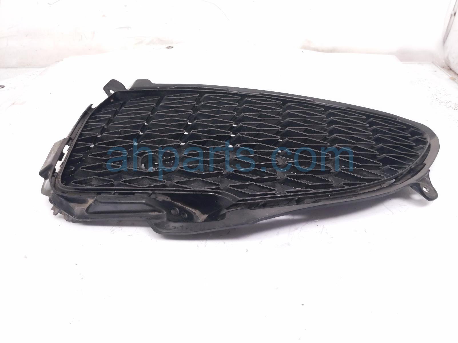 2021 Acura TLX Front Driver Fog Light Trim Black 71107 TGZ A00 Replacement 2021 Acura TLX Front Driver Fog Light Trim Black 71107 TGZ A00 Replacement thumbnail