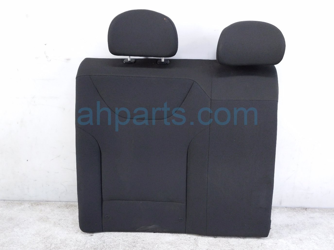 Rear passenger 2ND ROW SEAT BACK - BLACK