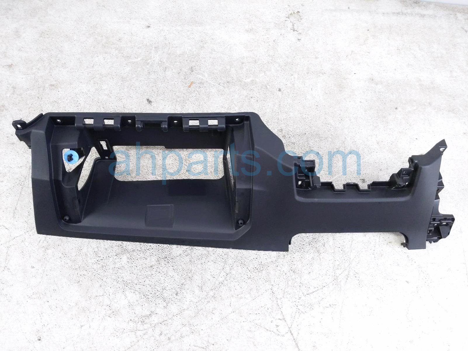 DASH CENTER LOWER TRIM-BLK