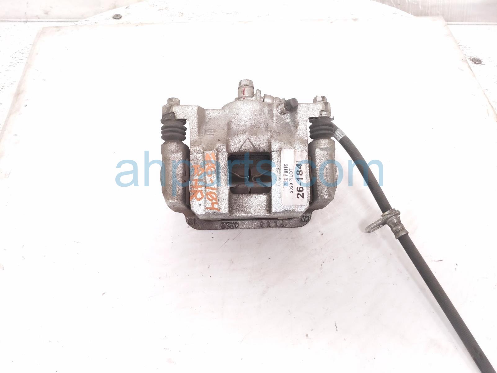 2020 Honda Pilot Core Rear Passenger Brake Caliper 43018 TZ5 A00 Replacement 2020 Honda Pilot Core Rear Passenger Brake Caliper 43018 TZ5 A00 Replacement thumbnail