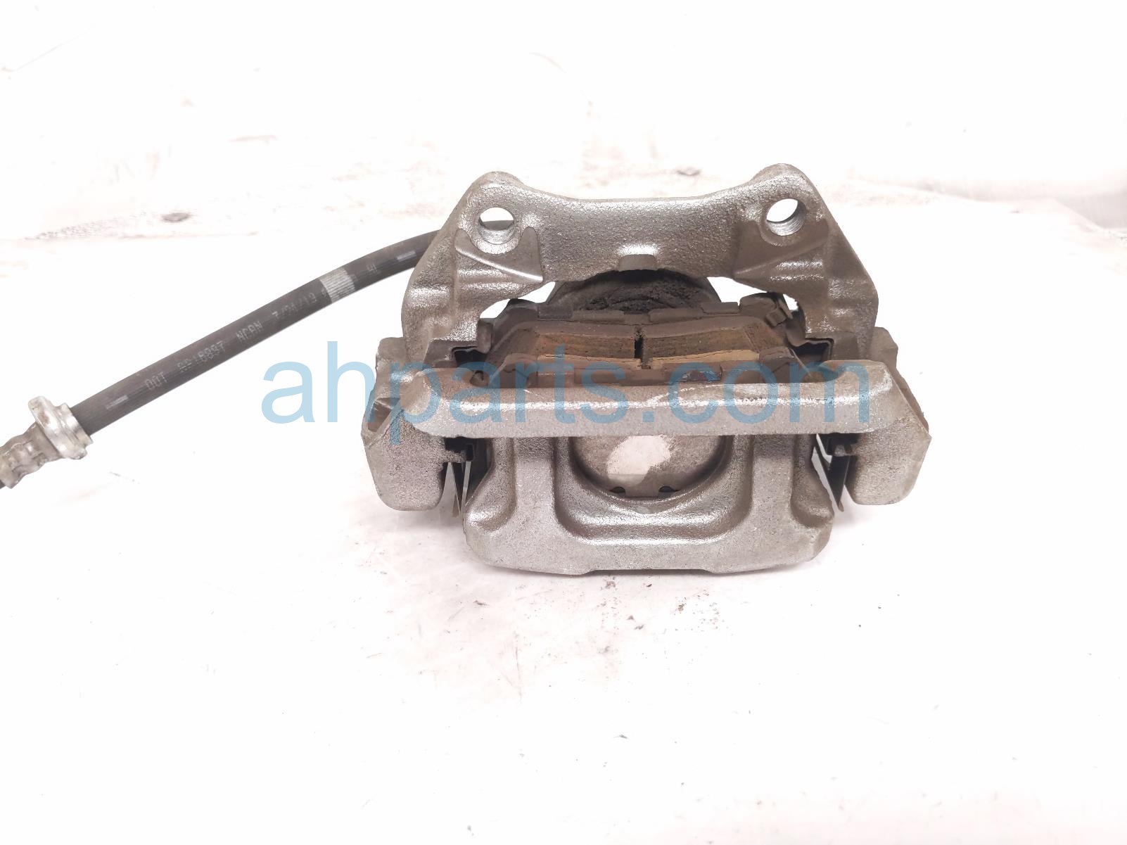 2020 Honda Pilot Core Rear Passenger Brake Caliper 43018 TZ5 A00 Replacement 2020 Honda Pilot Core Rear Passenger Brake Caliper 43018 TZ5 A00 Replacement thumbnail