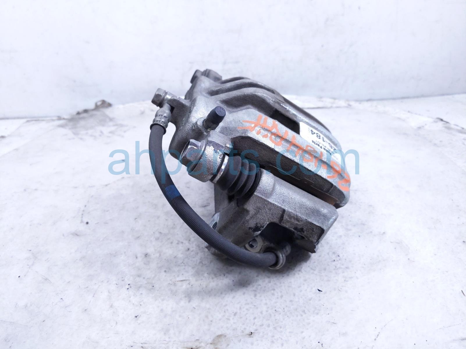 2020 Honda Pilot Front Passenger Brake Caliper 45018 TZ5 A03 Replacement 2020 Honda Pilot Front Passenger Brake Caliper 45018 TZ5 A03 Replacement thumbnail