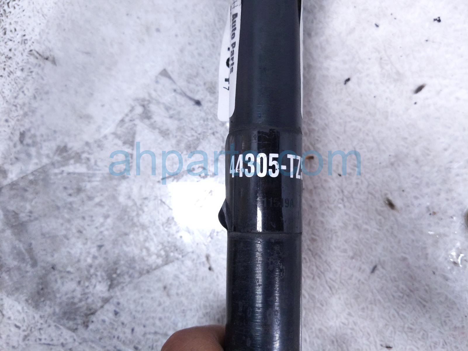 2020 Honda Pilot Front Passenger Outer Cv Axle Drive Shaft 44305 TZ5 A32 Replacement 2020 Honda Pilot Front Passenger Outer Cv Axle Drive Shaft 44305 TZ5 A32 Replacement thumbnail