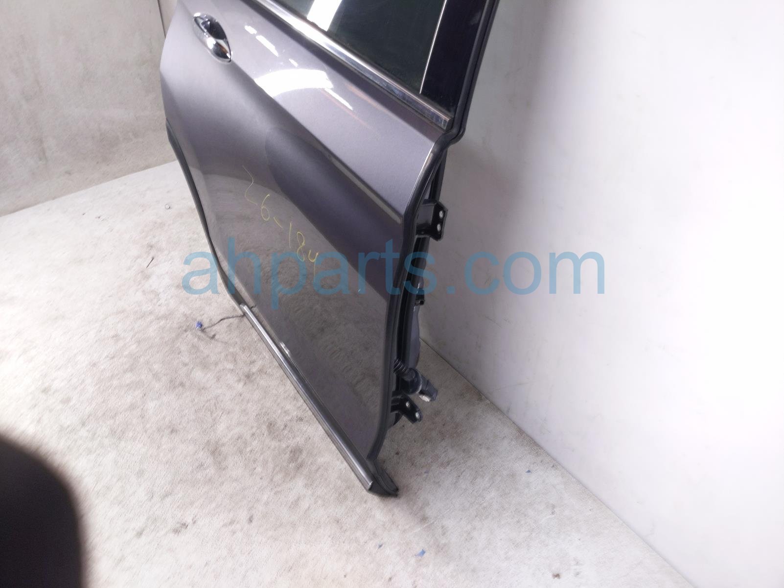 2020 Honda Pilot Rear Passenger Door Grey No Inside Trim 67510 TG7 A11ZZ Replacement 2020 Honda Pilot Rear Passenger Door Grey No Inside Trim 67510 TG7 A11ZZ Replacement thumbnail