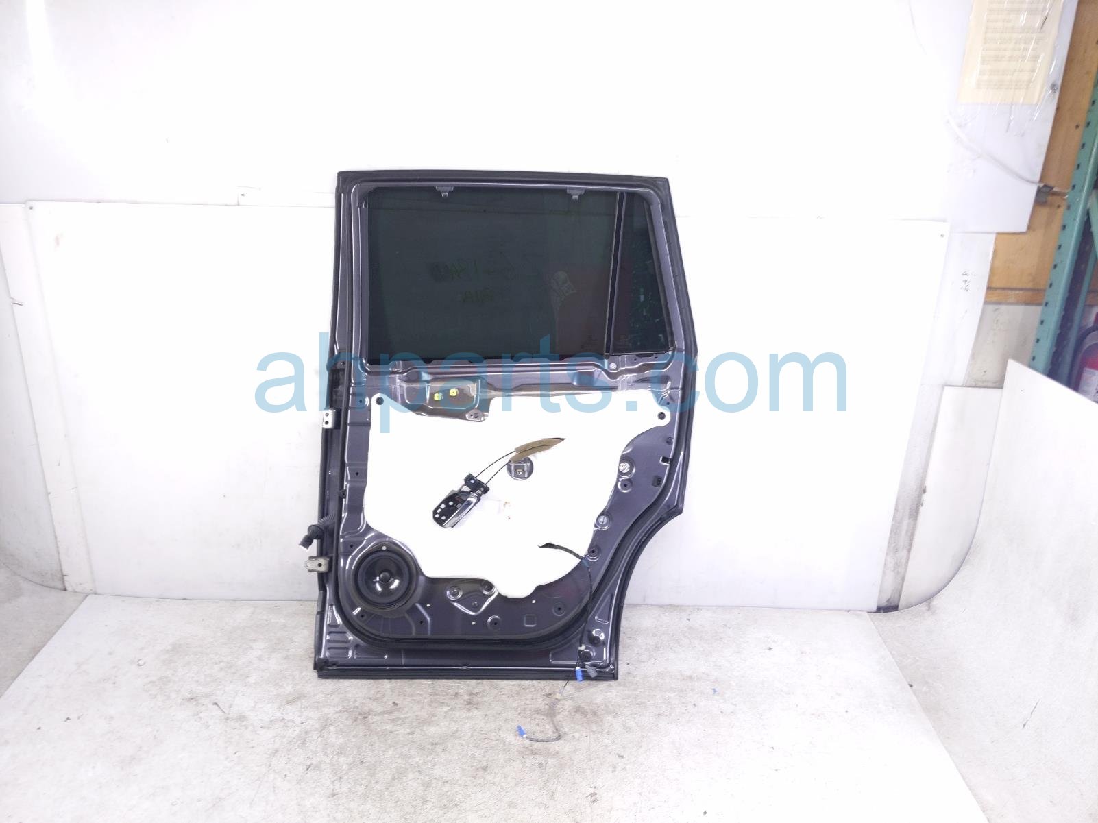 2020 Honda Pilot Rear Passenger Door Grey No Inside Trim 67510 TG7 A11ZZ Replacement 2020 Honda Pilot Rear Passenger Door Grey No Inside Trim 67510 TG7 A11ZZ Replacement thumbnail