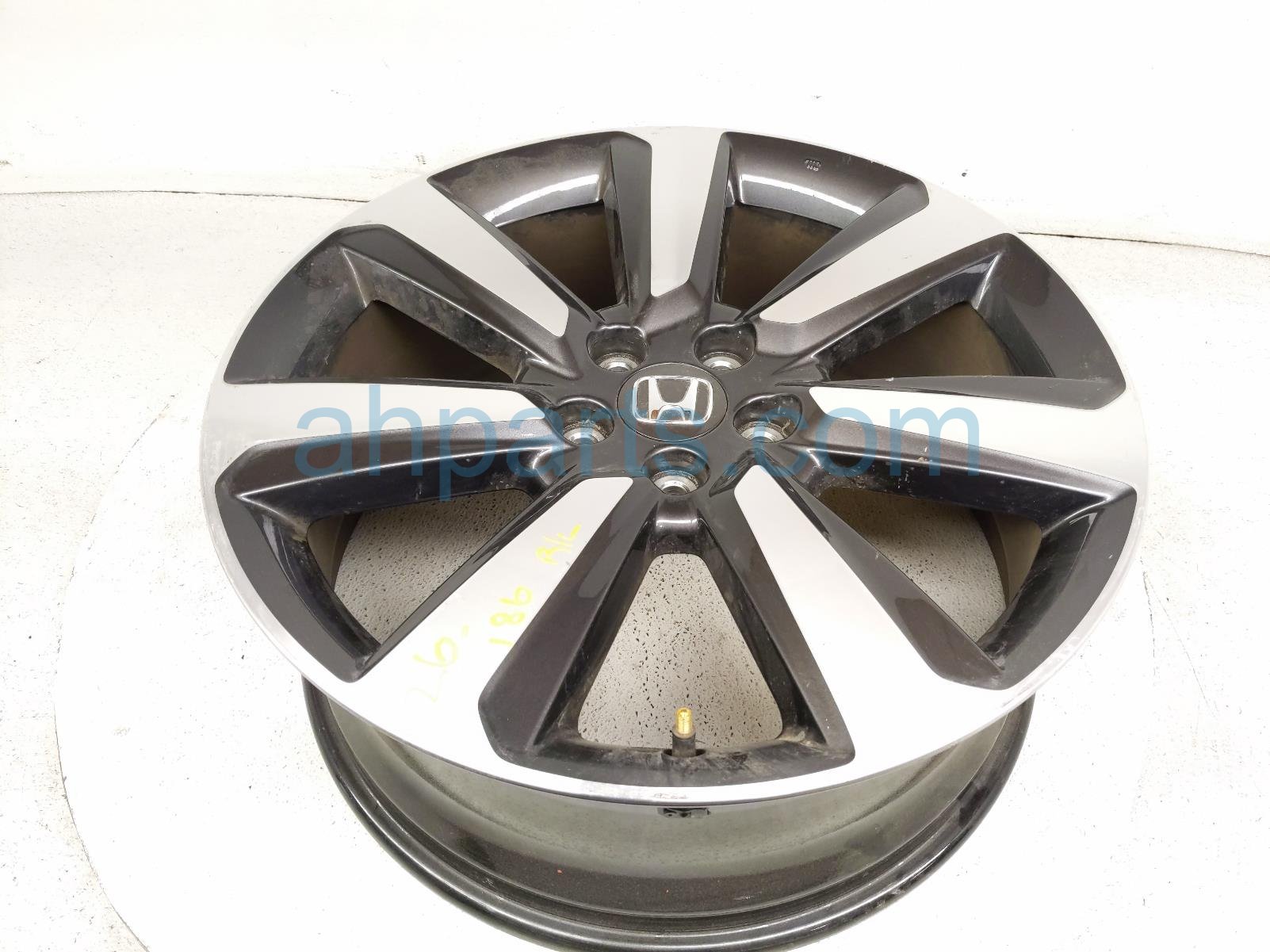 Honda RR/LH WHEEL / RIM