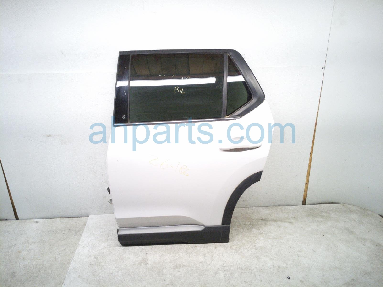 2025 Honda Pilot Rear Driver Door White No Inside Trim 67550 T90 A10ZZ Replacement 2025 Honda Pilot Rear Driver Door White No Inside Trim 67550 T90 A10ZZ Replacement thumbnail