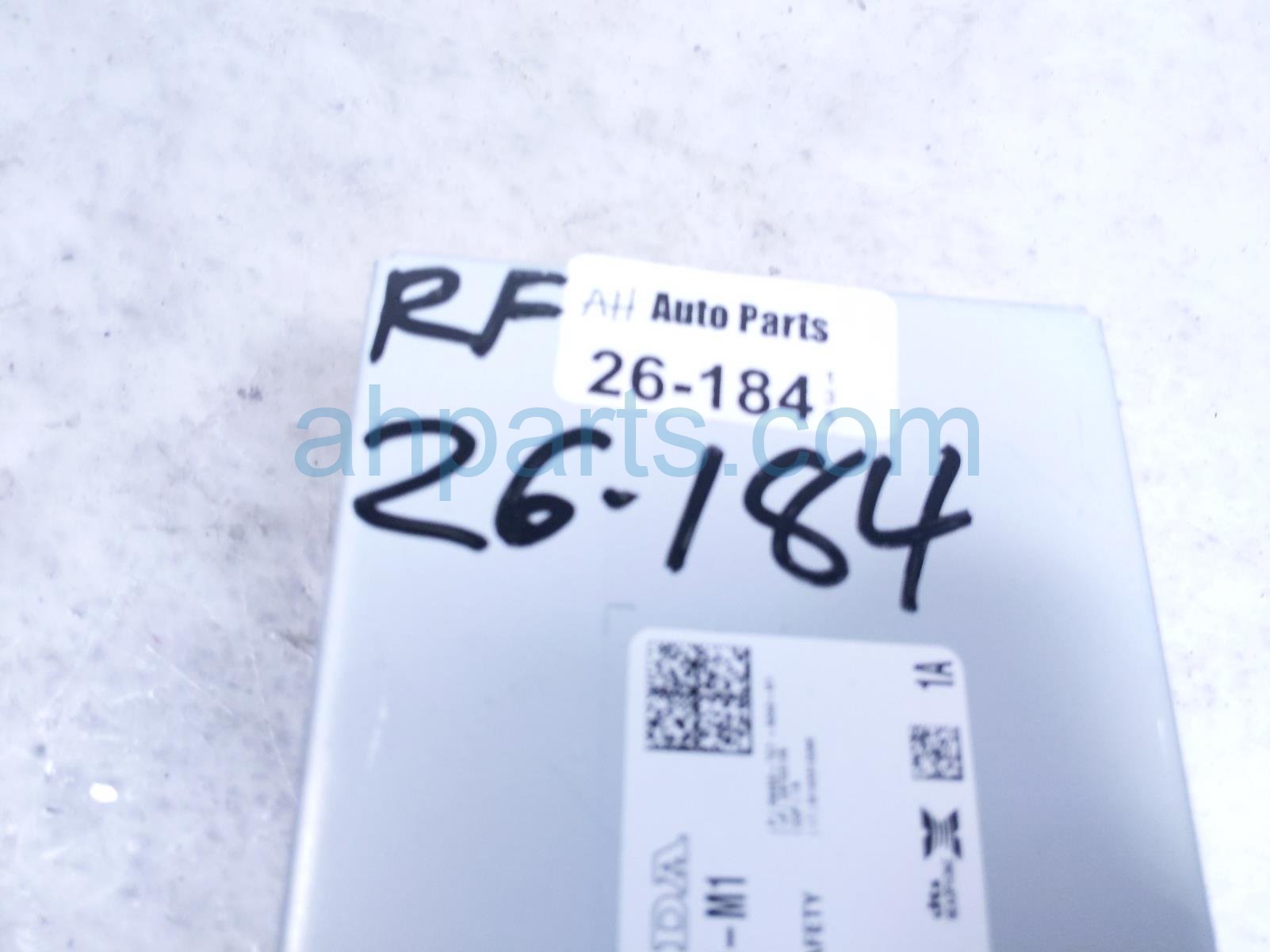 2020 Honda Pilot Rear Entertainment Ctrl Mod 39450 TG7 A04 Replacement 2020 Honda Pilot Rear Entertainment Ctrl Mod 39450 TG7 A04 Replacement thumbnail
