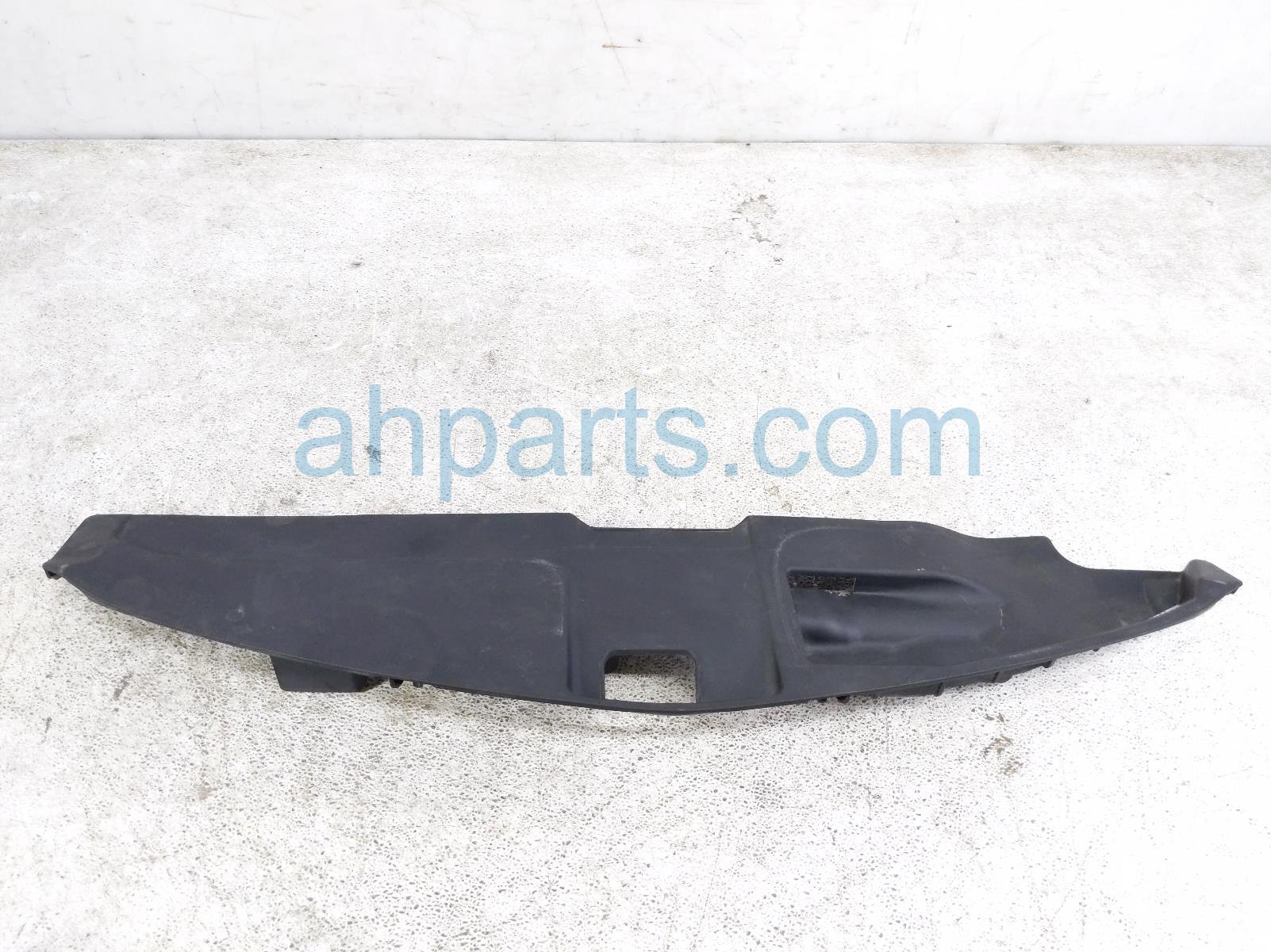 2021 Acura TLX Upper Grille Engine Sight Shield 74117 TGZ A00 Replacement 2021 Acura TLX Upper Grille Engine Sight Shield 74117 TGZ A00 Replacement thumbnail