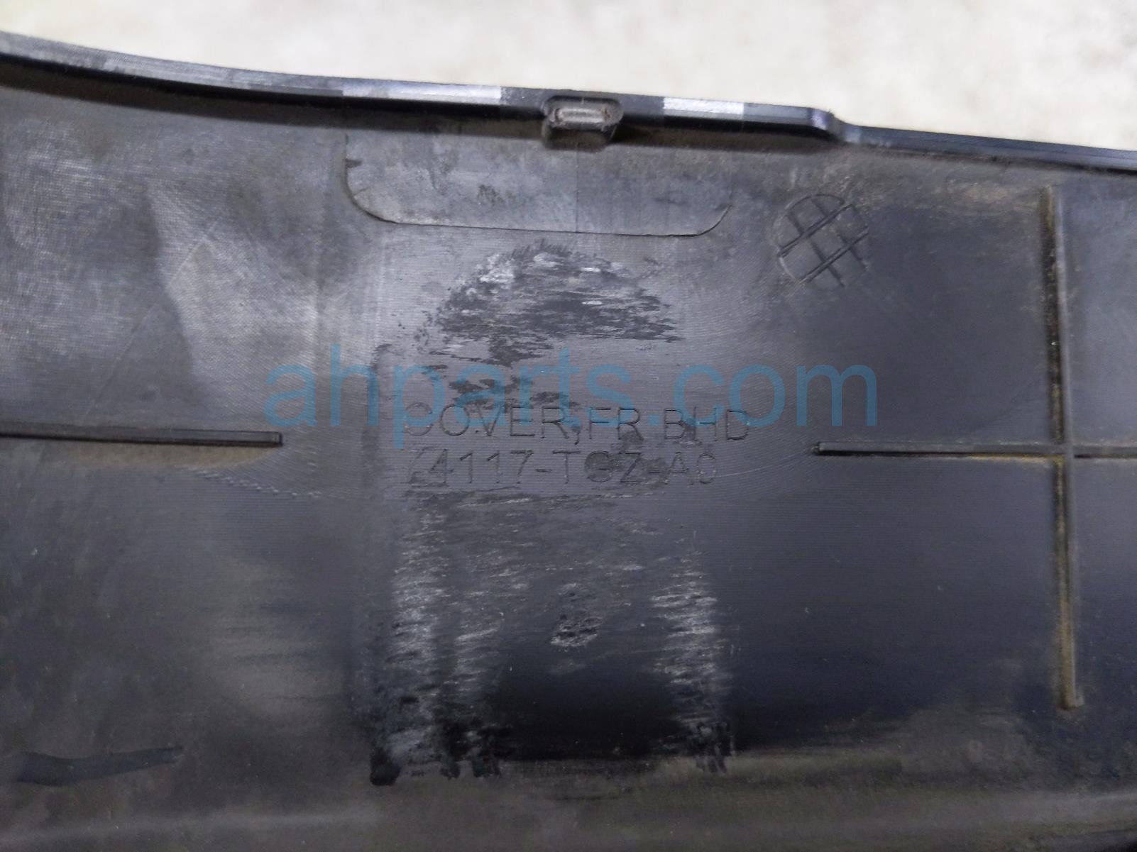 2021 Acura TLX Upper Grille Engine Sight Shield 74117 TGZ A00 Replacement 2021 Acura TLX Upper Grille Engine Sight Shield 74117 TGZ A00 Replacement thumbnail