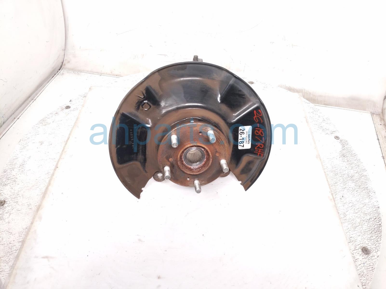 Honda FR/RH SPINDLE KNUCKLE HUB