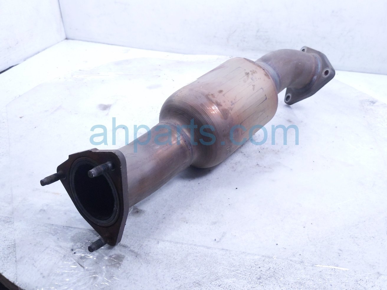 2021 Acura TLX Catalytic Exhaust Lower Converter 3.0l Type S 18150 6S9 A00 Replacement 2021 Acura TLX Catalytic Exhaust Lower Converter 3.0l Type S 18150 6S9 A00 Replacement thumbnail