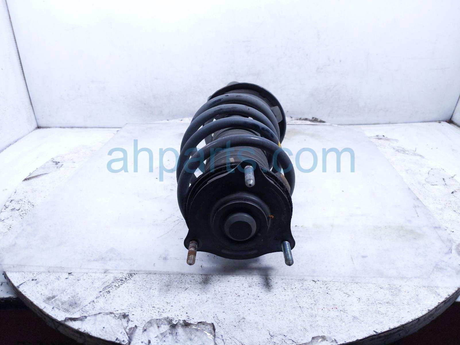 2020 Honda Odyssey Front Driver Strut Absorber + Spring 51621 THR A02 Replacement 2020 Honda Odyssey Front Driver Strut Absorber + Spring 51621 THR A02 Replacement thumbnail