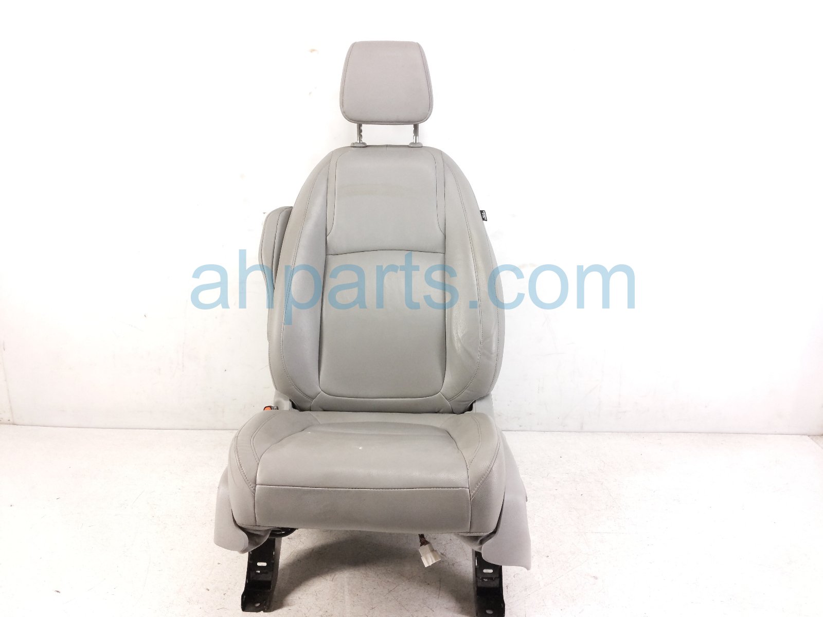 $149 Honda FR/LH SEAT - GREY - W/O AIRBAG*