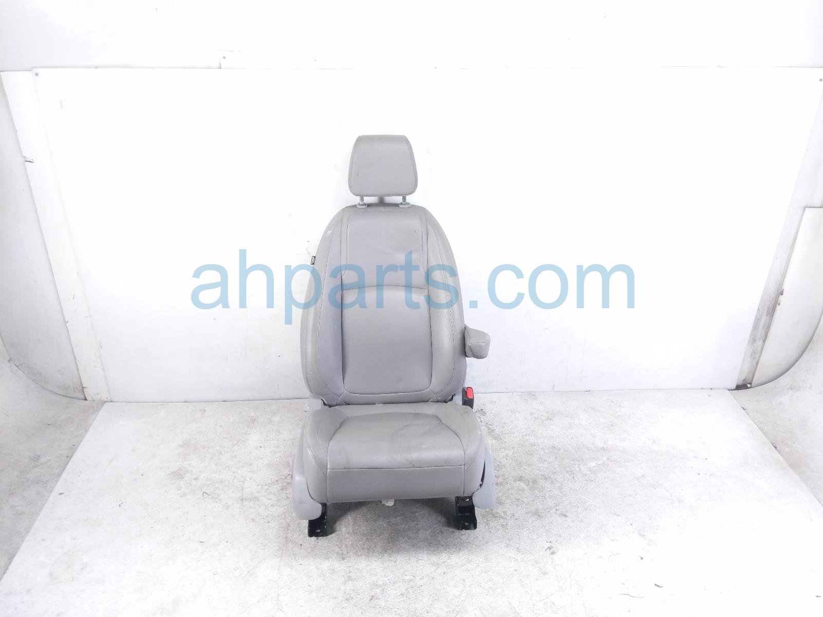 Honda FR/RH SEAT - GREY - W/O AIRBAG*